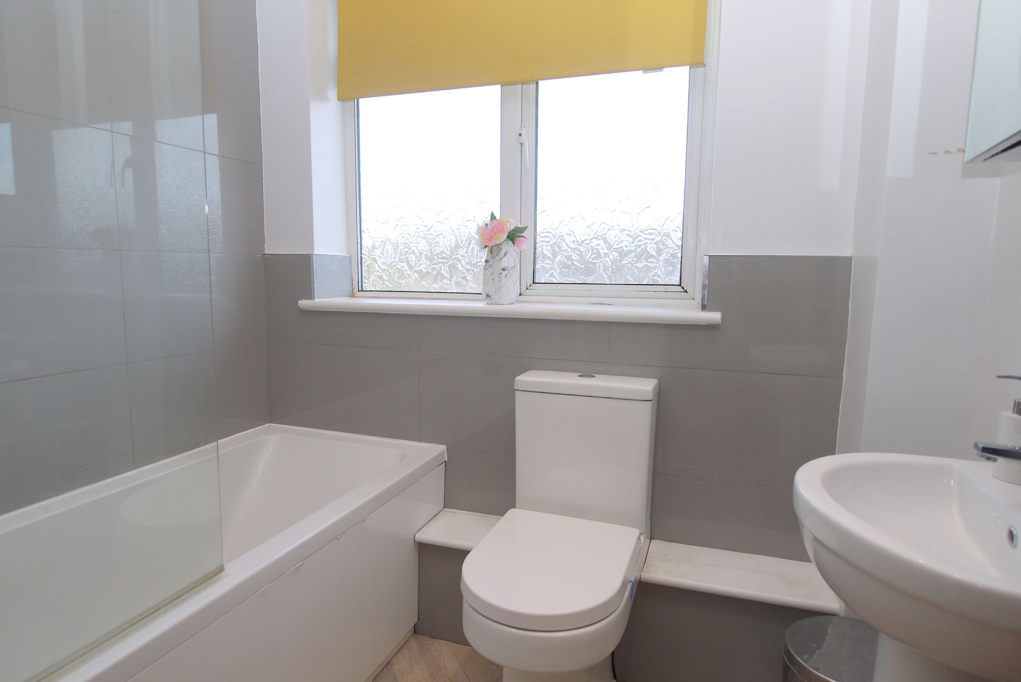 3 bedroom mid terraced house Sold in Sevenoaks - Photograph 7
