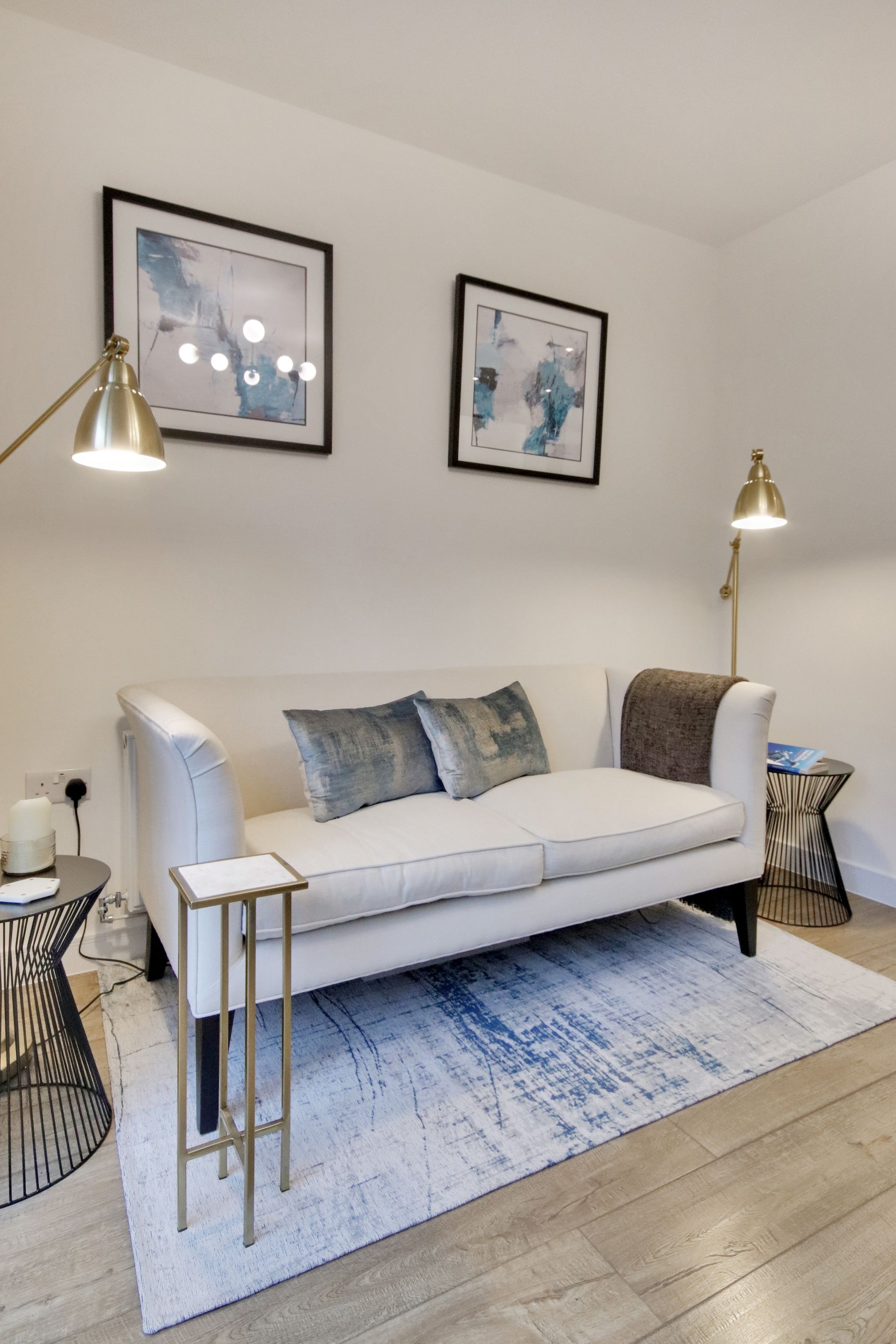 3 bedroom mid terraced house Sold in Sevenoaks - Photograph 5