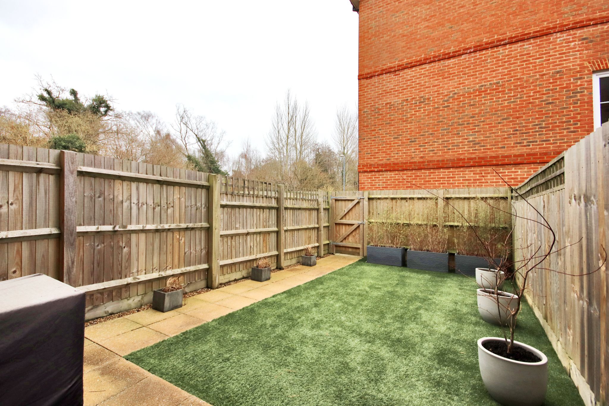 3 bedroom mid terraced house Sold in Sevenoaks - Photograph 13