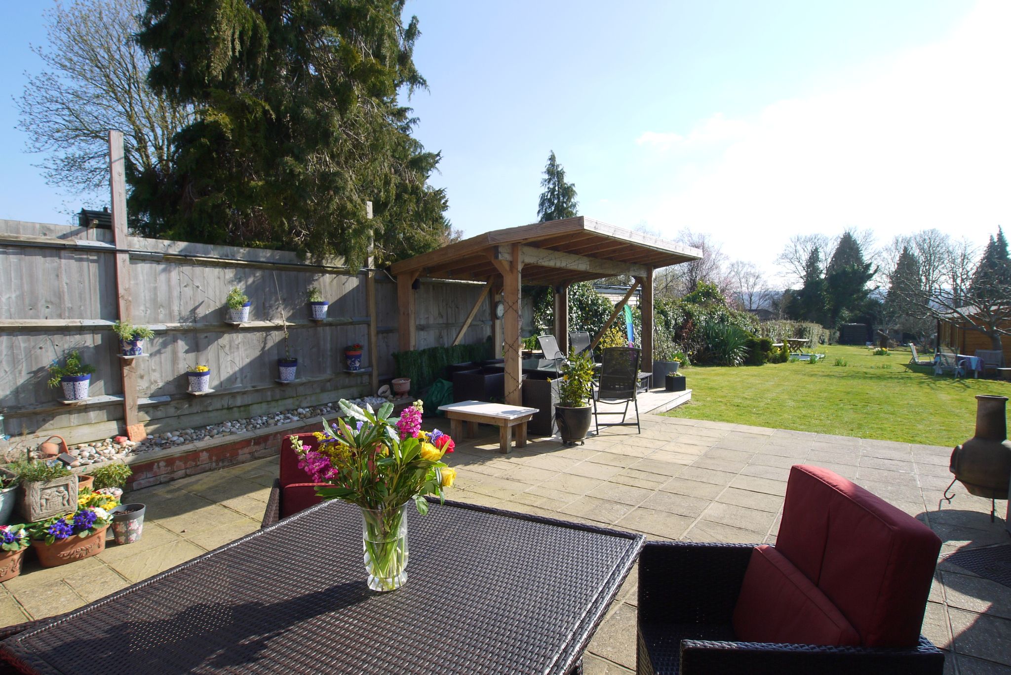 4 bedroom detached bungalow Sold in Sevenoaks - Photograph 12