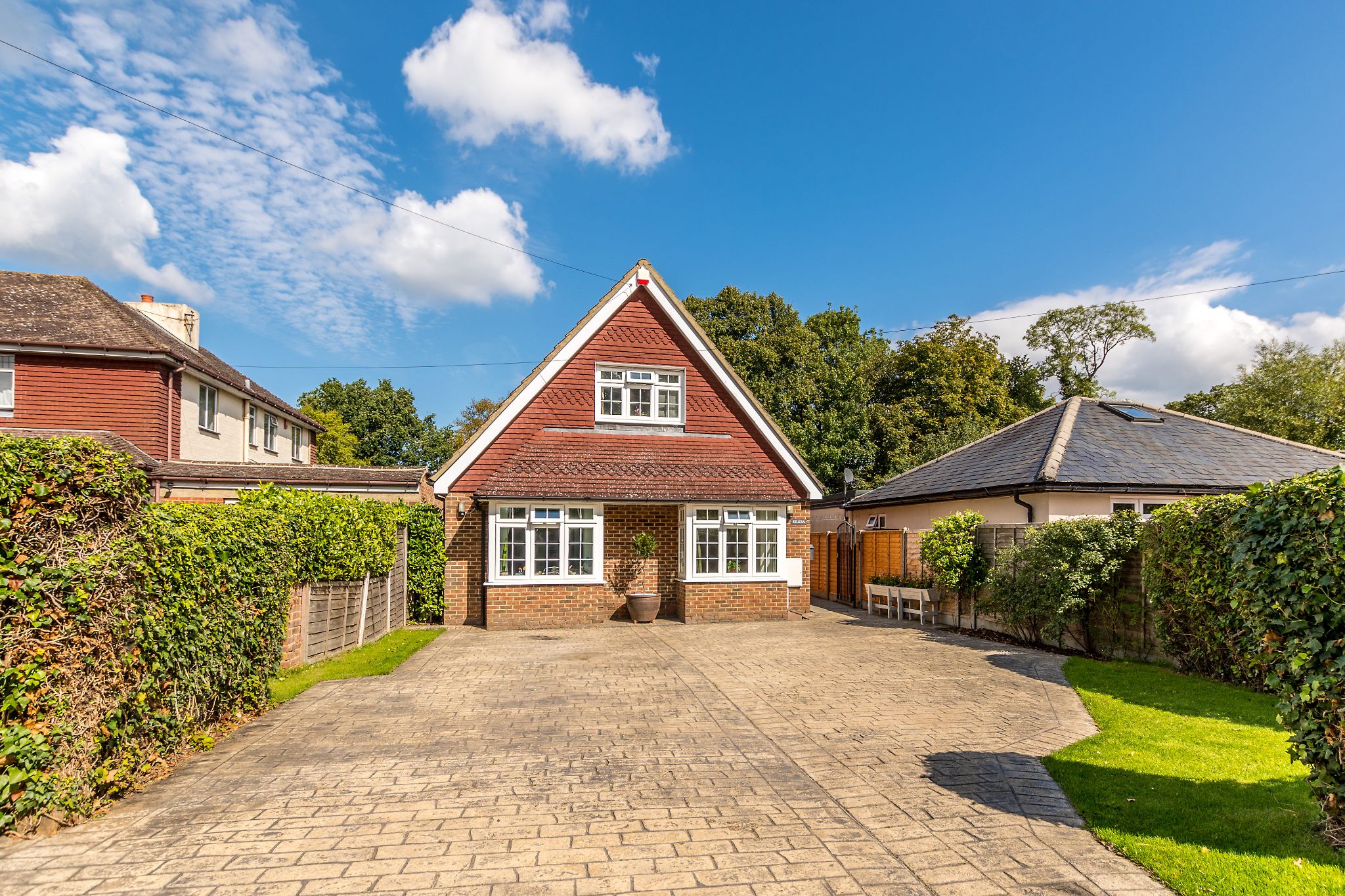 3 bedroom detached bungalow Sold in Sevenoaks - Photograph 1