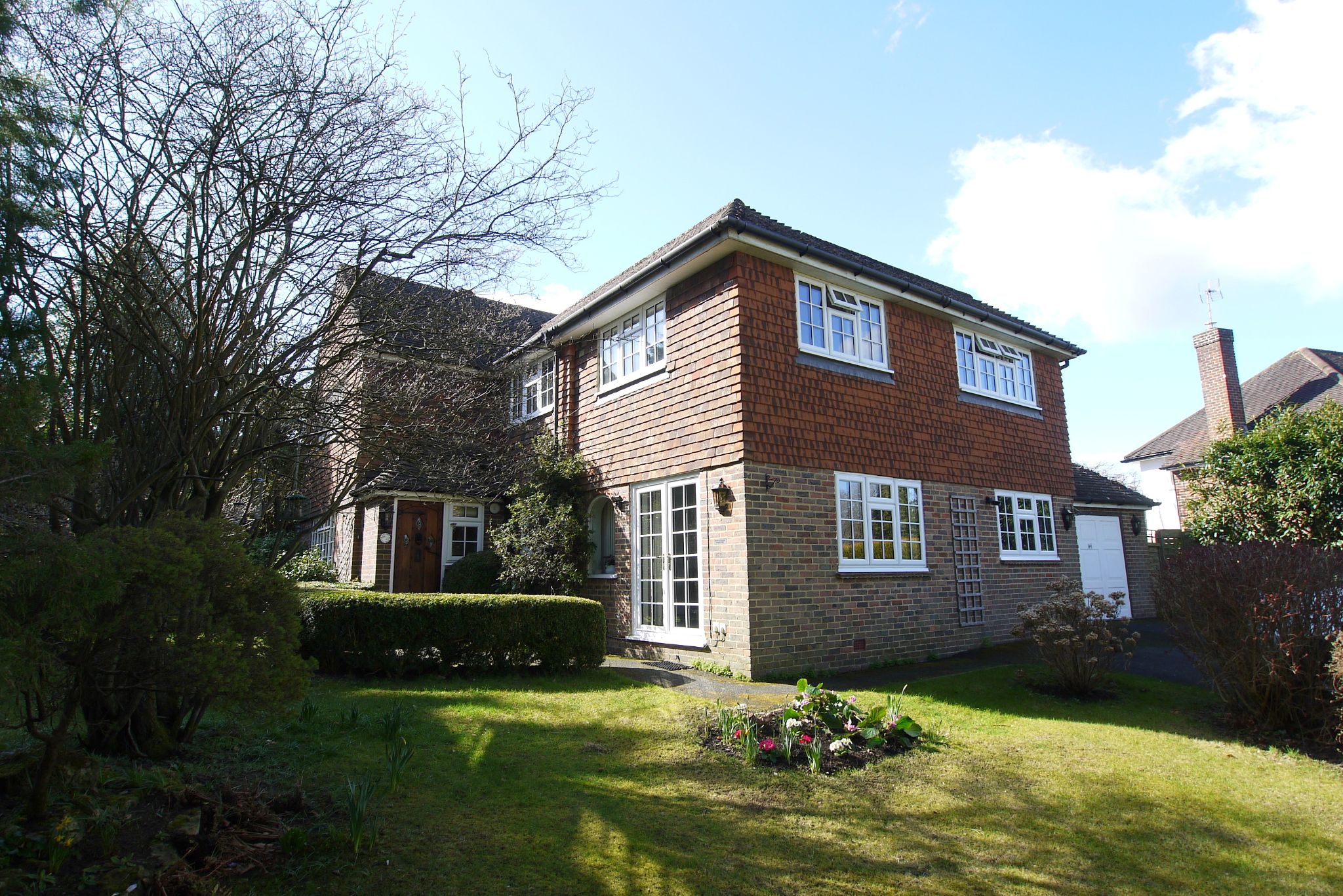 4 bedroom detached house Sold in Sevenoaks - Photograph 13