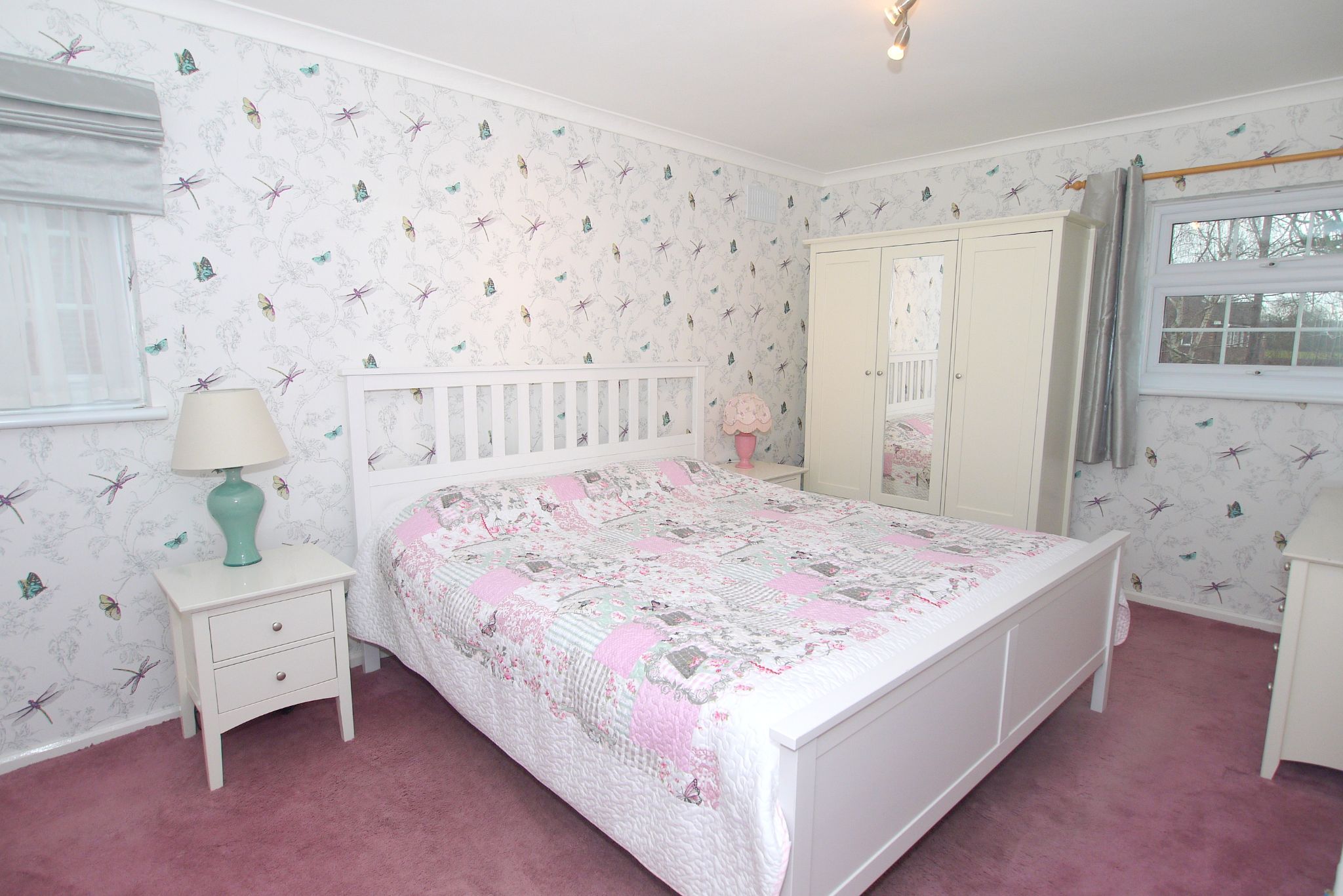 3 bedroom semi-detached house Sold in Tonbridge - Photograph 5