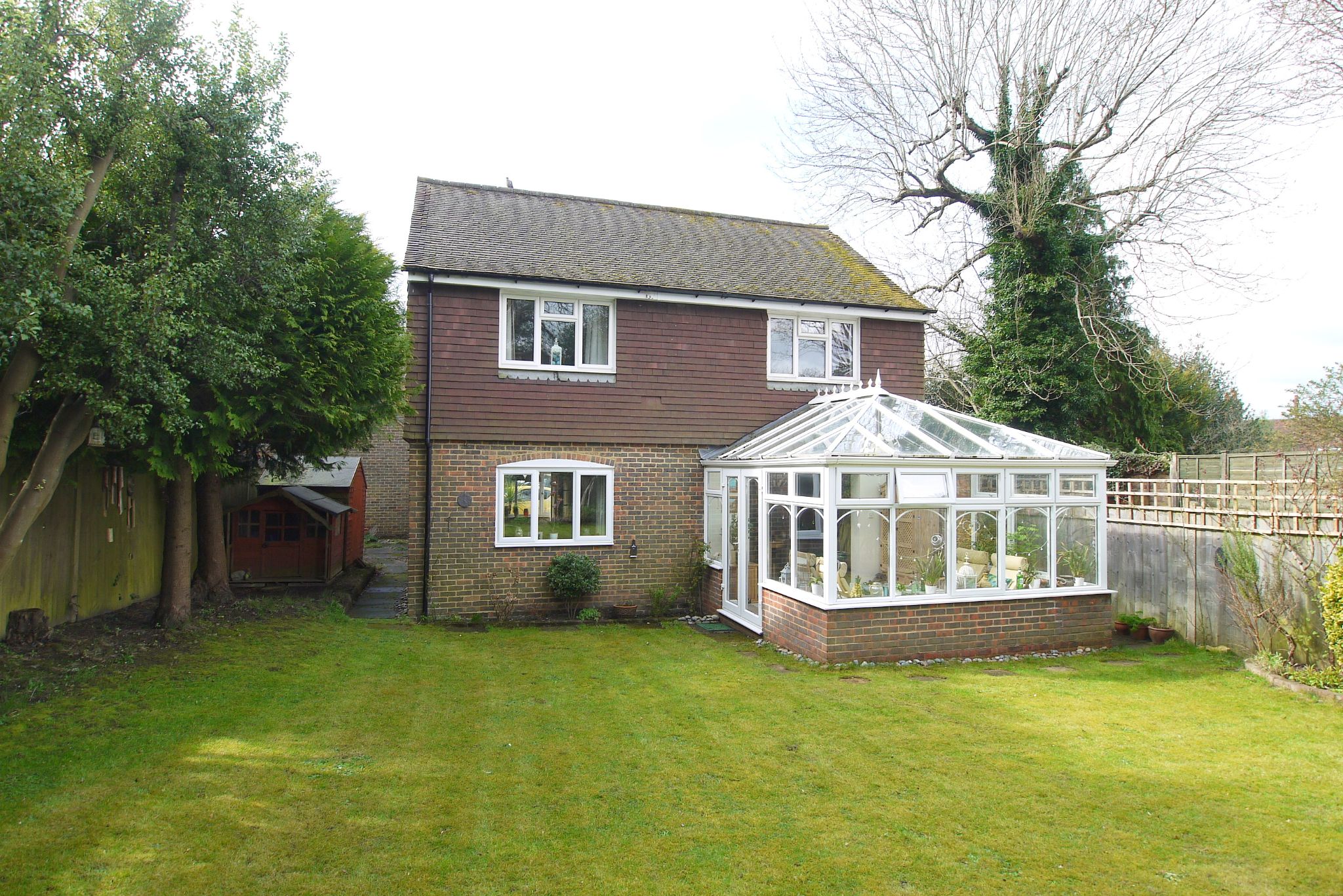 4 bedroom detached house Sold in Sevenoaks - Photograph 11
