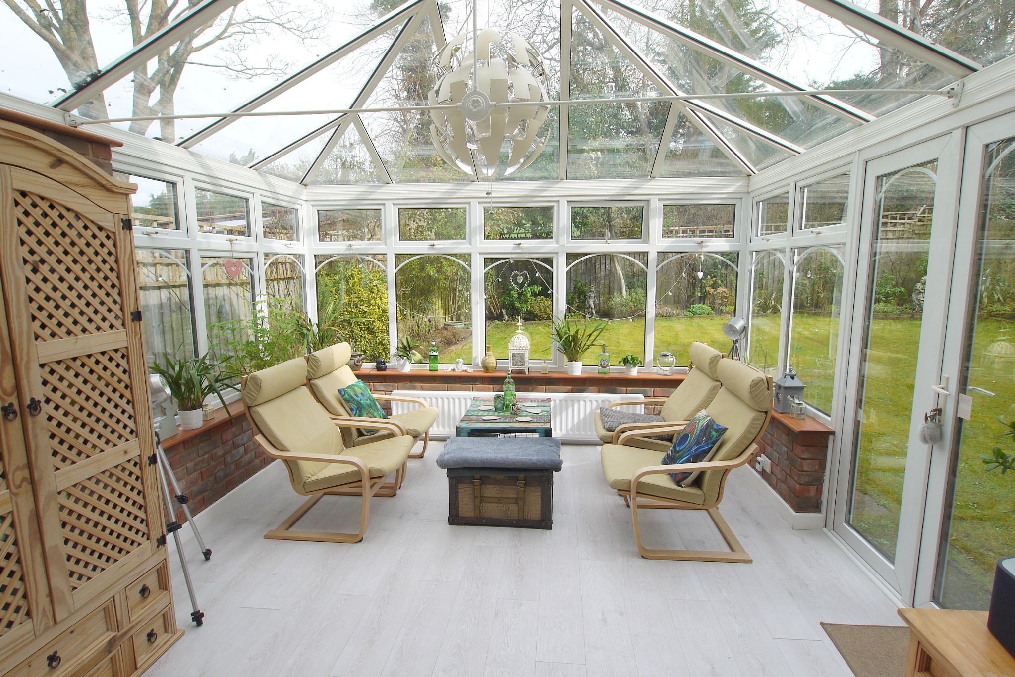 4 bedroom detached house Sold in Sevenoaks - Photograph 2