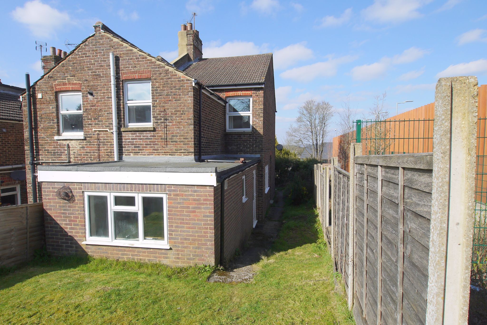 3 bedroom end terraced house Sold in Sevenoaks - Photograph 9