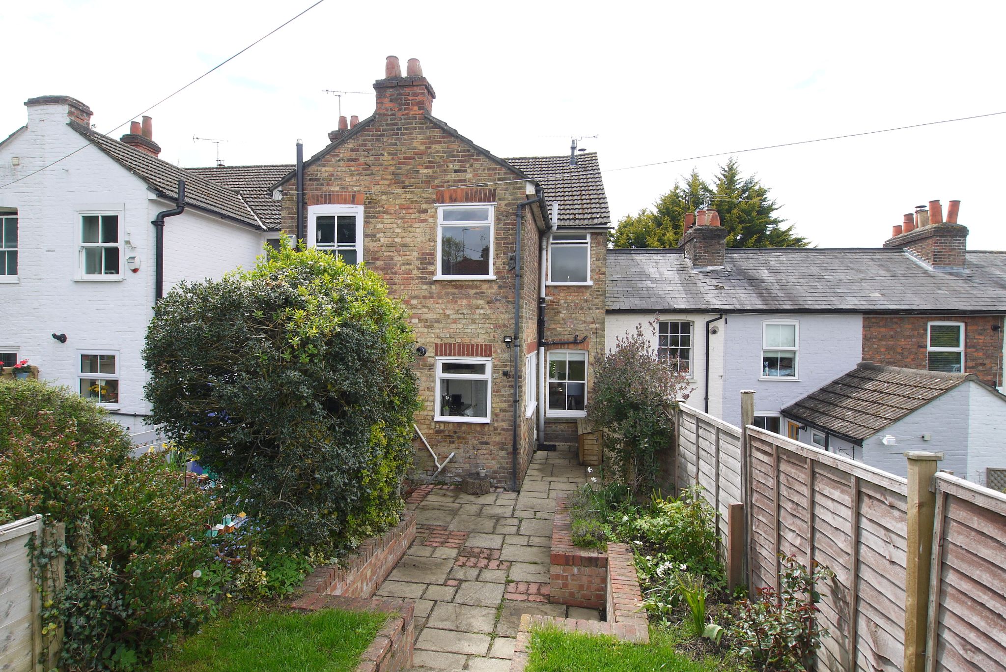 2 bedroom mid terraced house Sold in Sevenoaks - Photograph 10