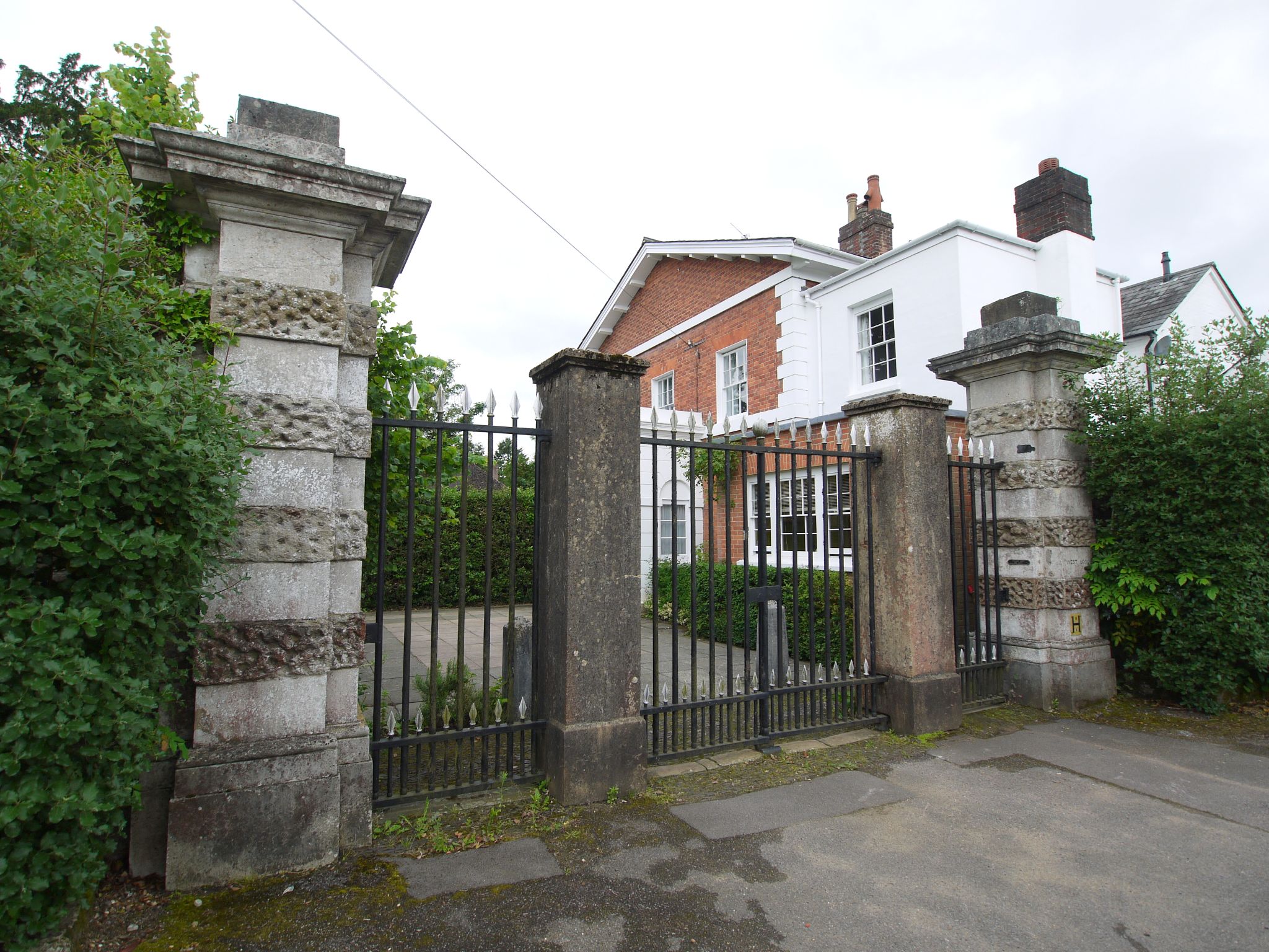 4 bedroom detached house Sold in Sevenoaks - Photograph 24
