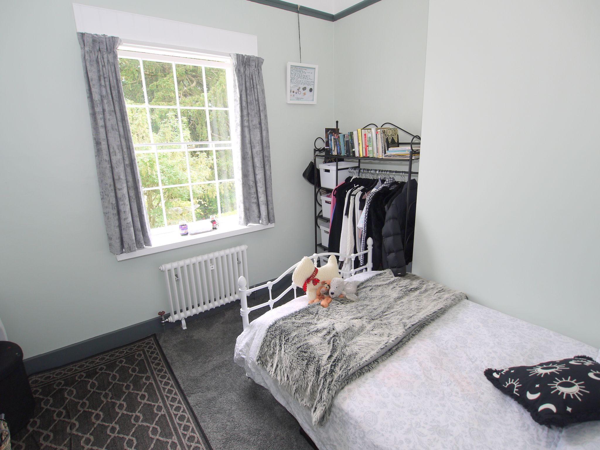 4 bedroom detached house Sold in Sevenoaks - Photograph 3