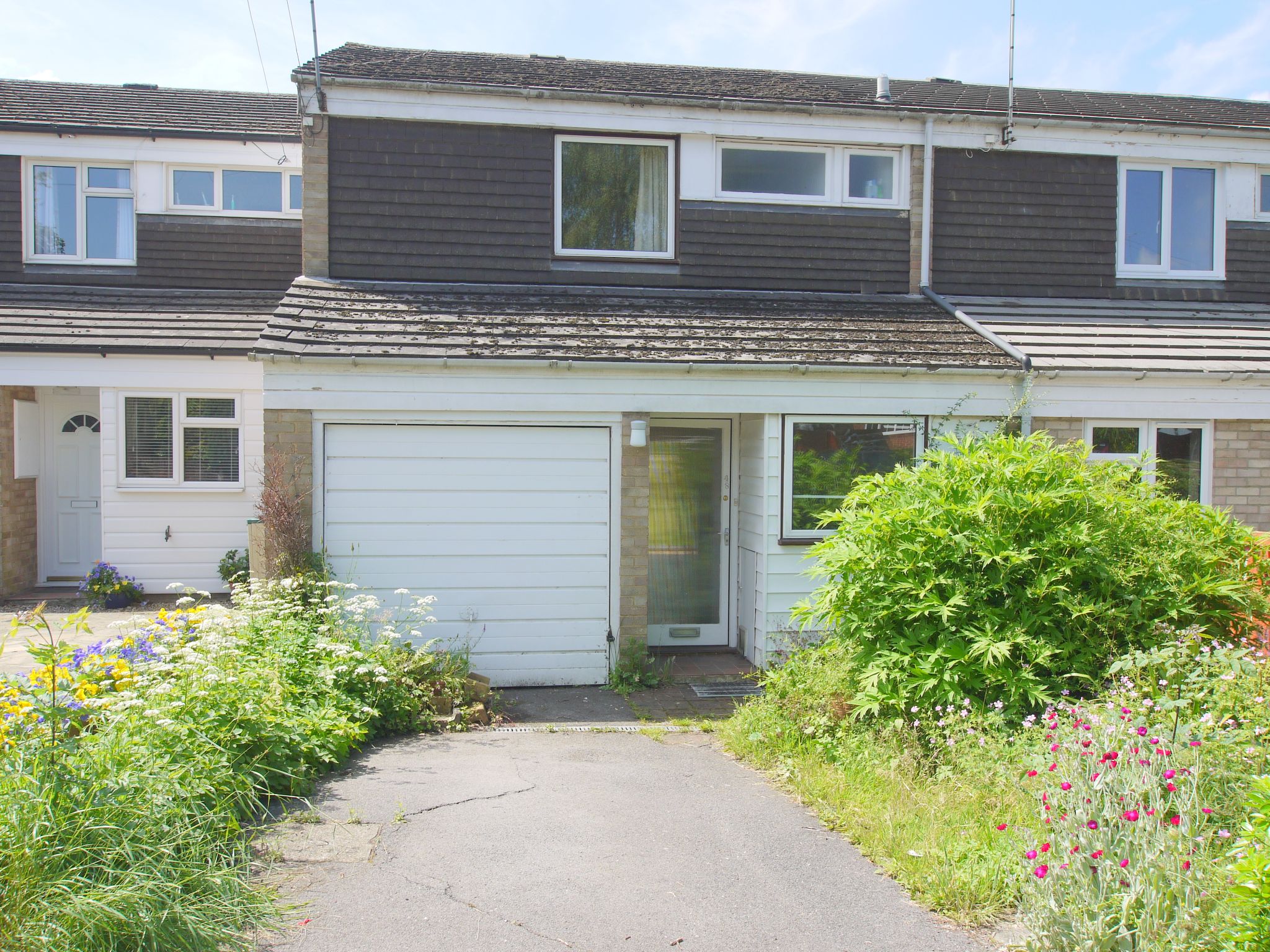 3 bedroom mid terraced house Sold in Sevenoaks - Photograph 1