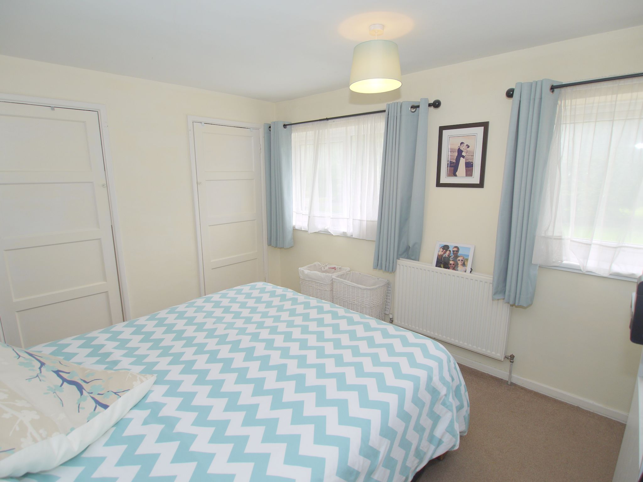 3 bedroom semi-detached house Sold in Sevenoaks - Photograph 5