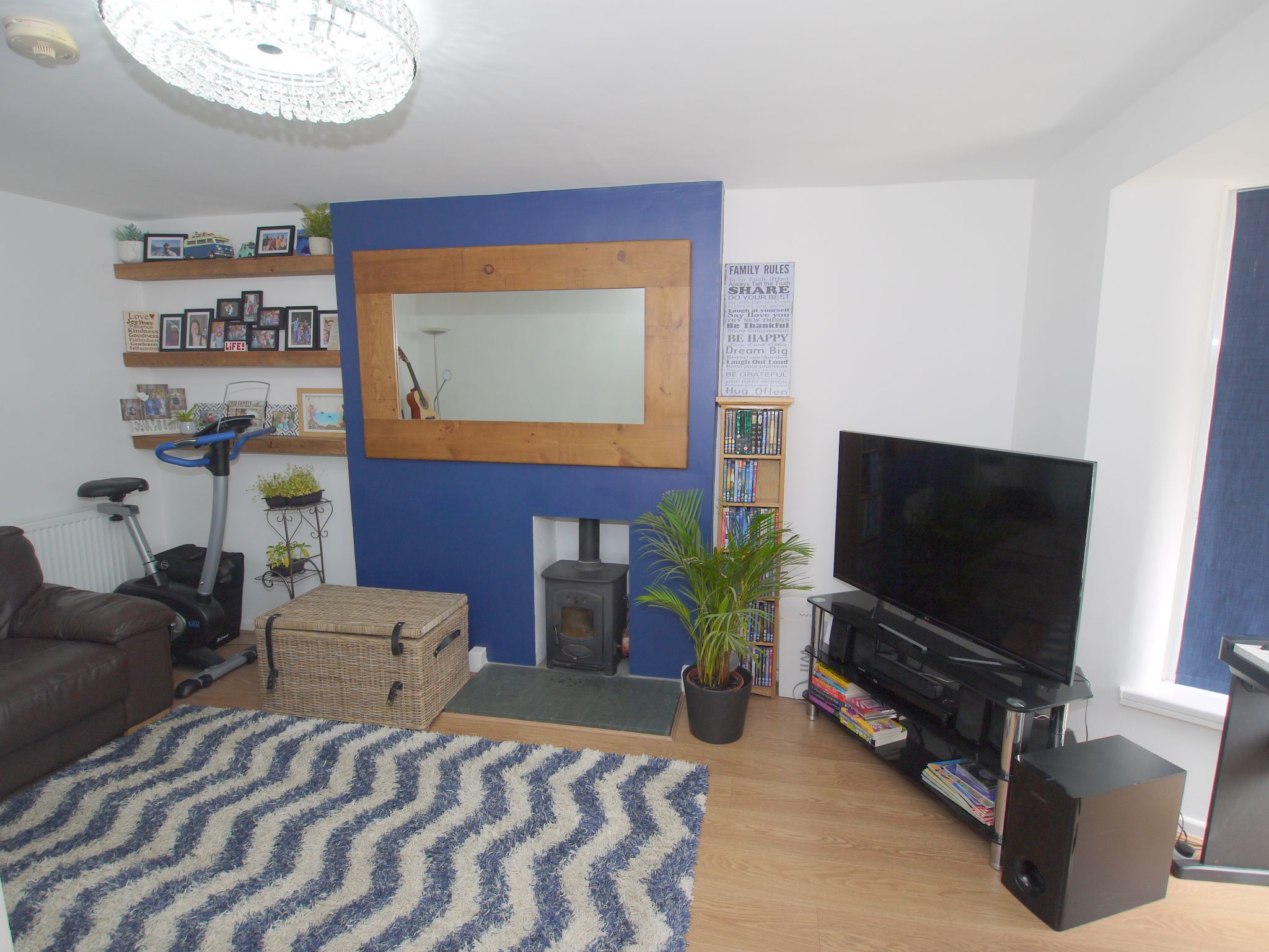 3 bedroom semi-detached house Sold in Sevenoaks - Photograph 11