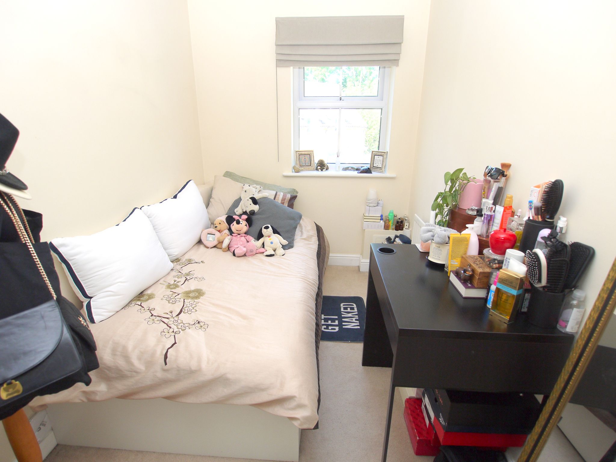 2 bedroom apartment For Sale in Sevenoaks - Photograph 6