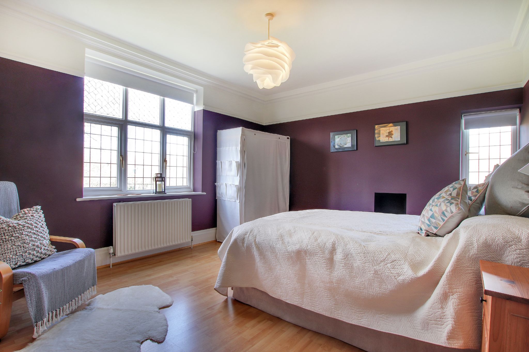 5 bedroom detached house Sold in Tonbridge - Photograph 17