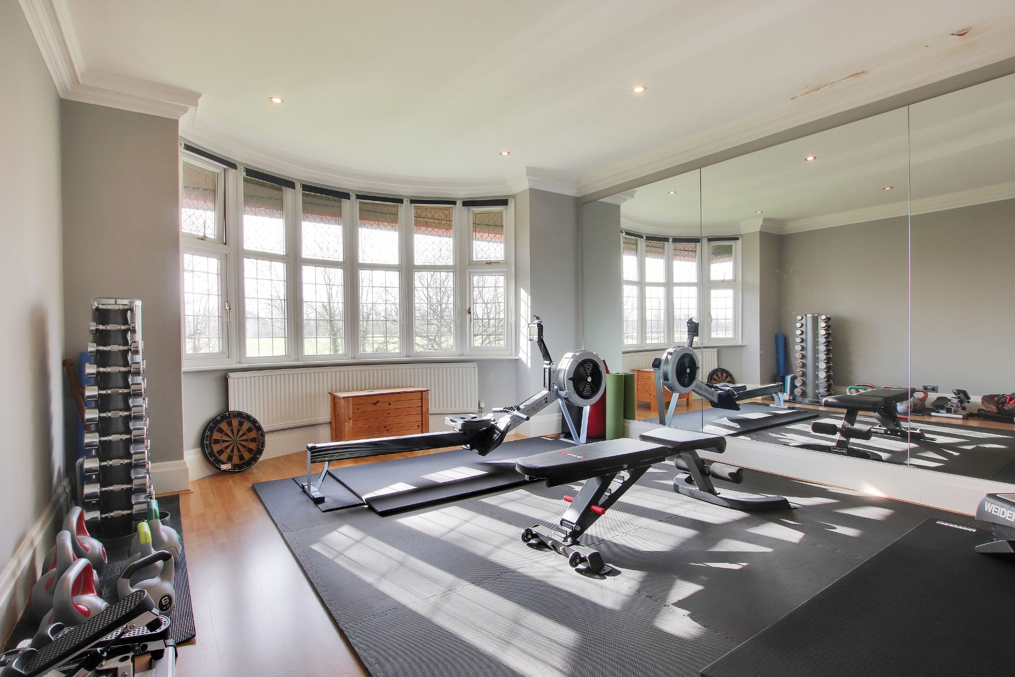 5 bedroom detached house Sold in Tonbridge - Photograph 18