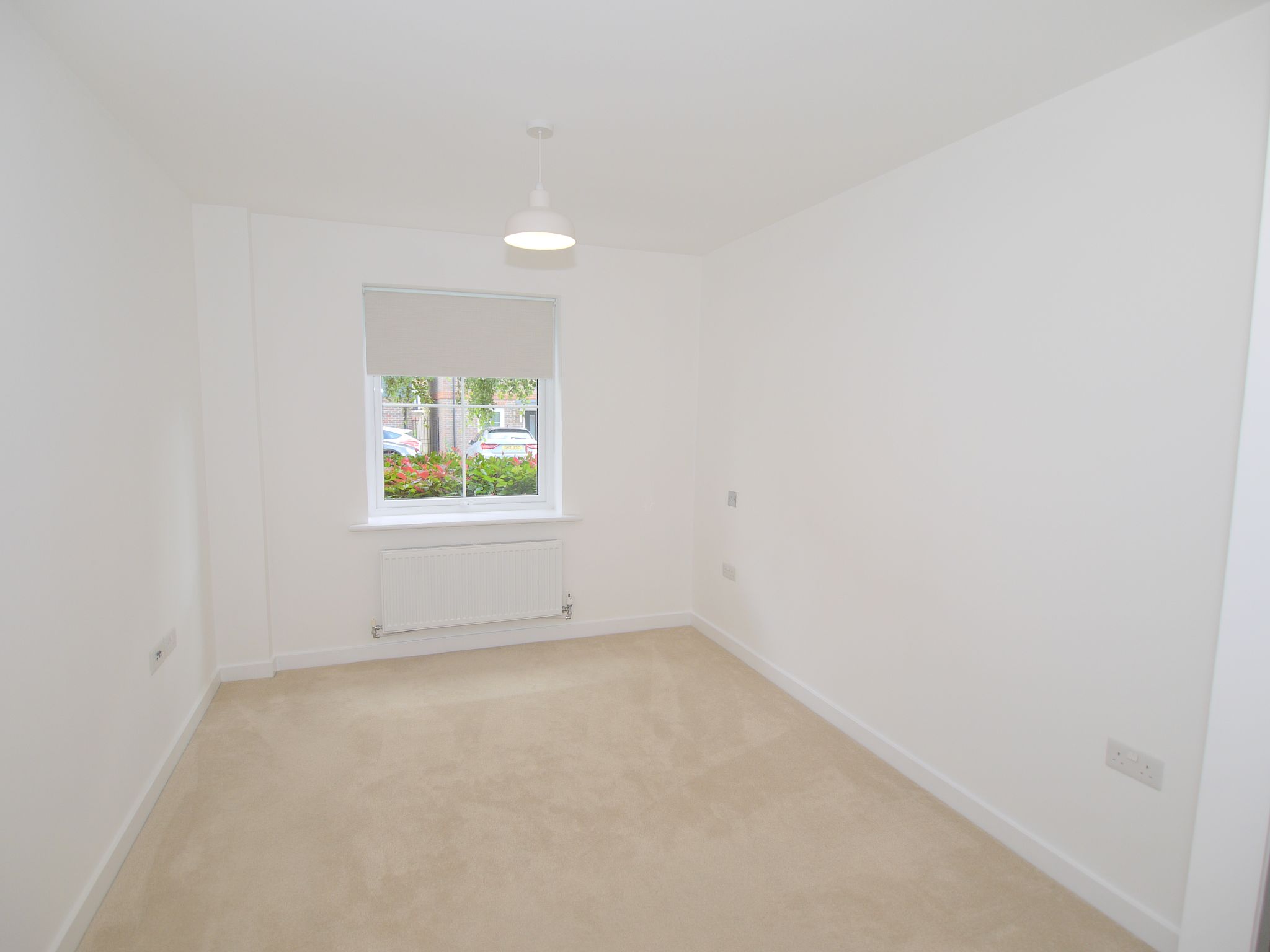 1 bedroom apartment Sold in Sevenoaks - Photograph 5