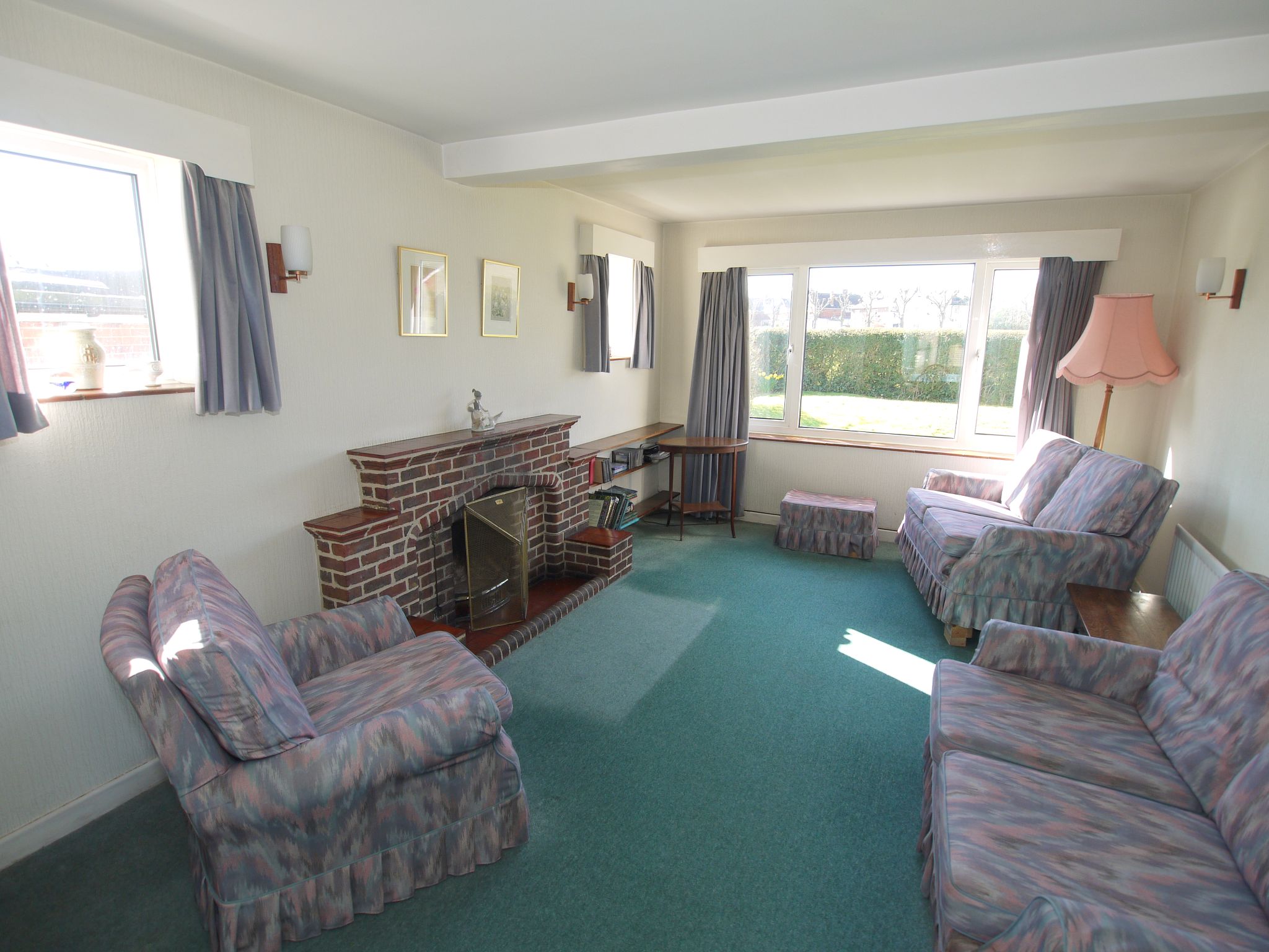 4 bedroom detached house Sold in Sevenoaks - Photograph 3