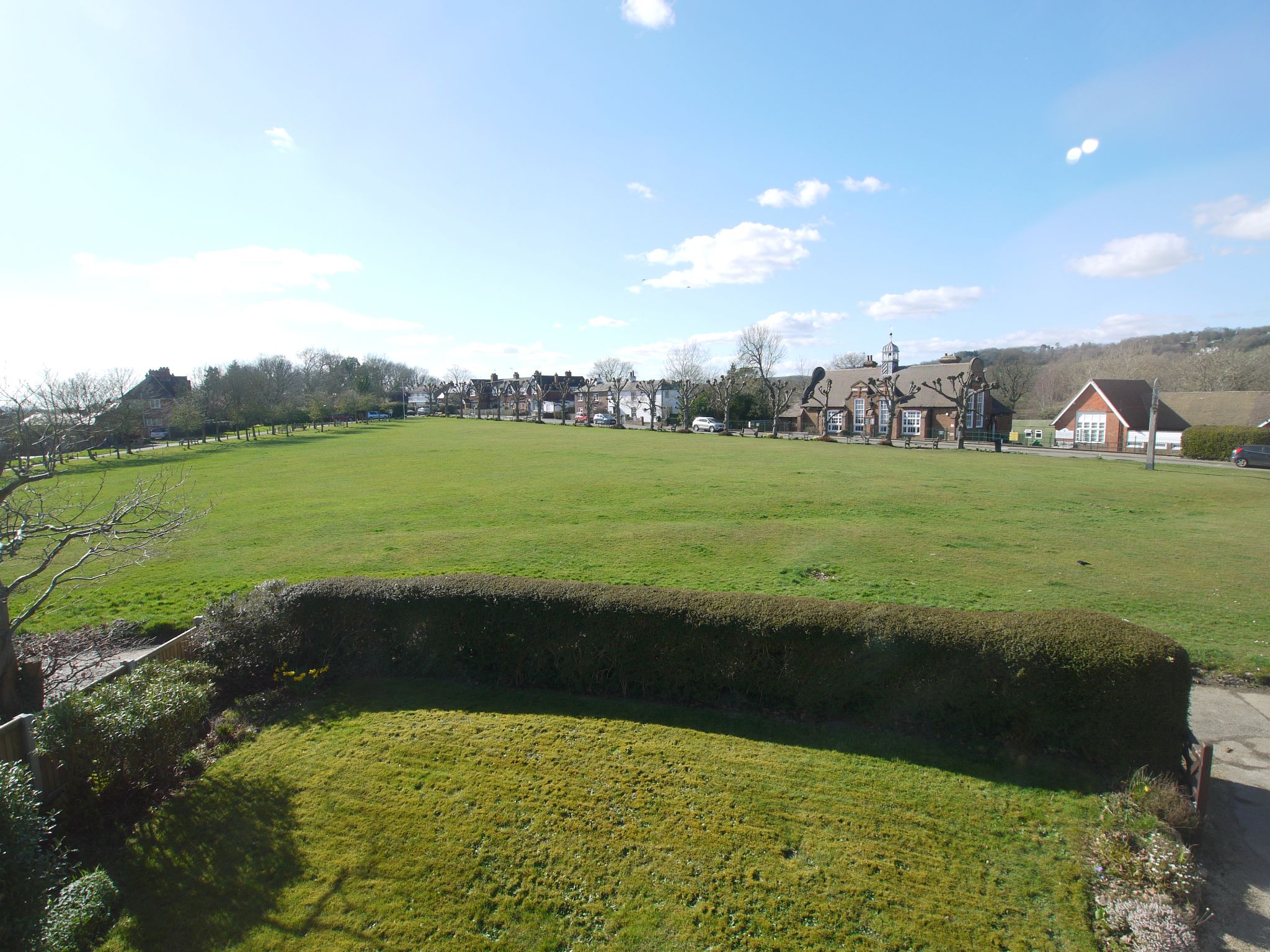 4 bedroom detached house Sold in Sevenoaks - Photograph 2