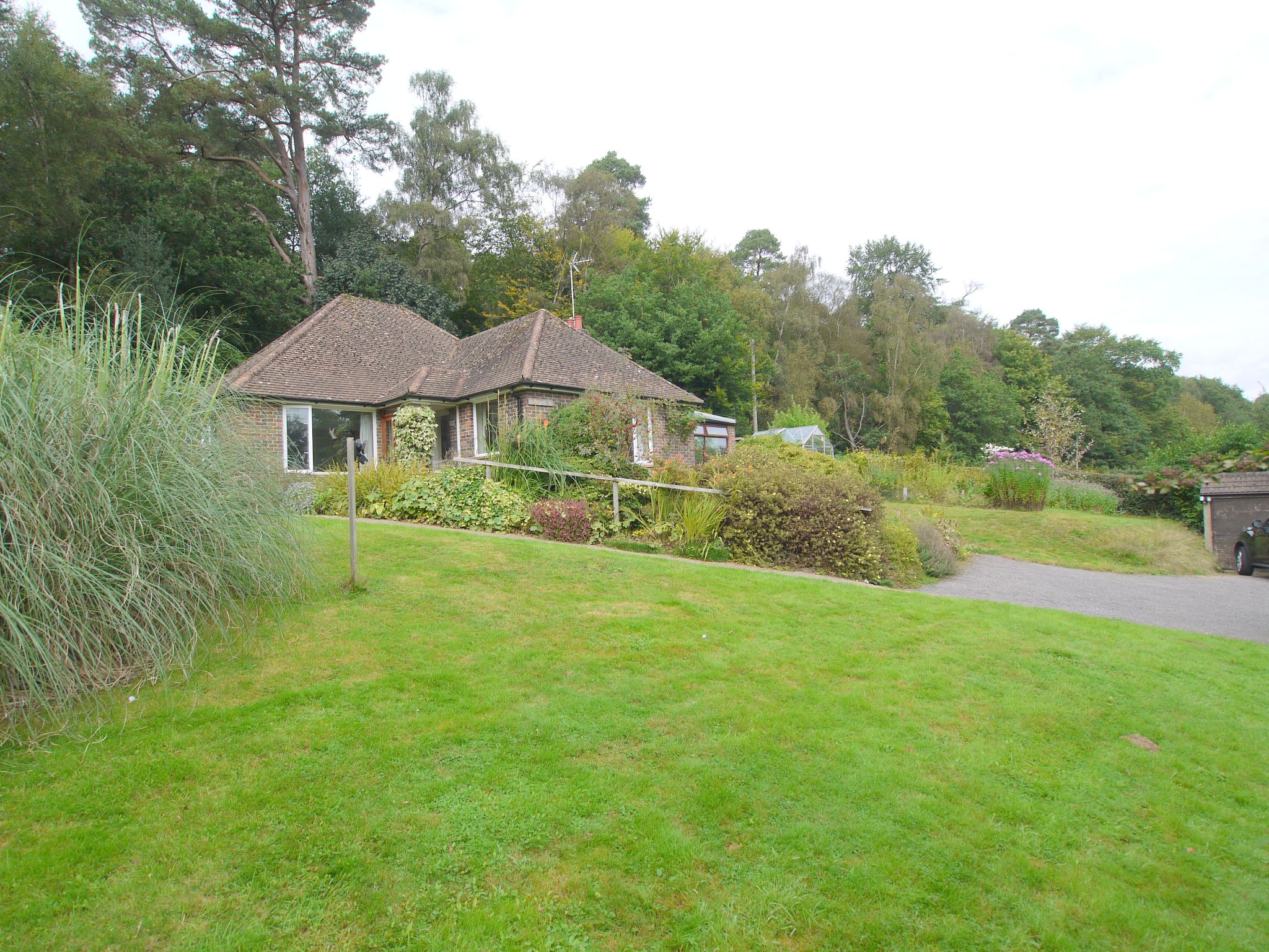 3 bedroom detached bungalow Sold in Sevenoaks - Photograph 1