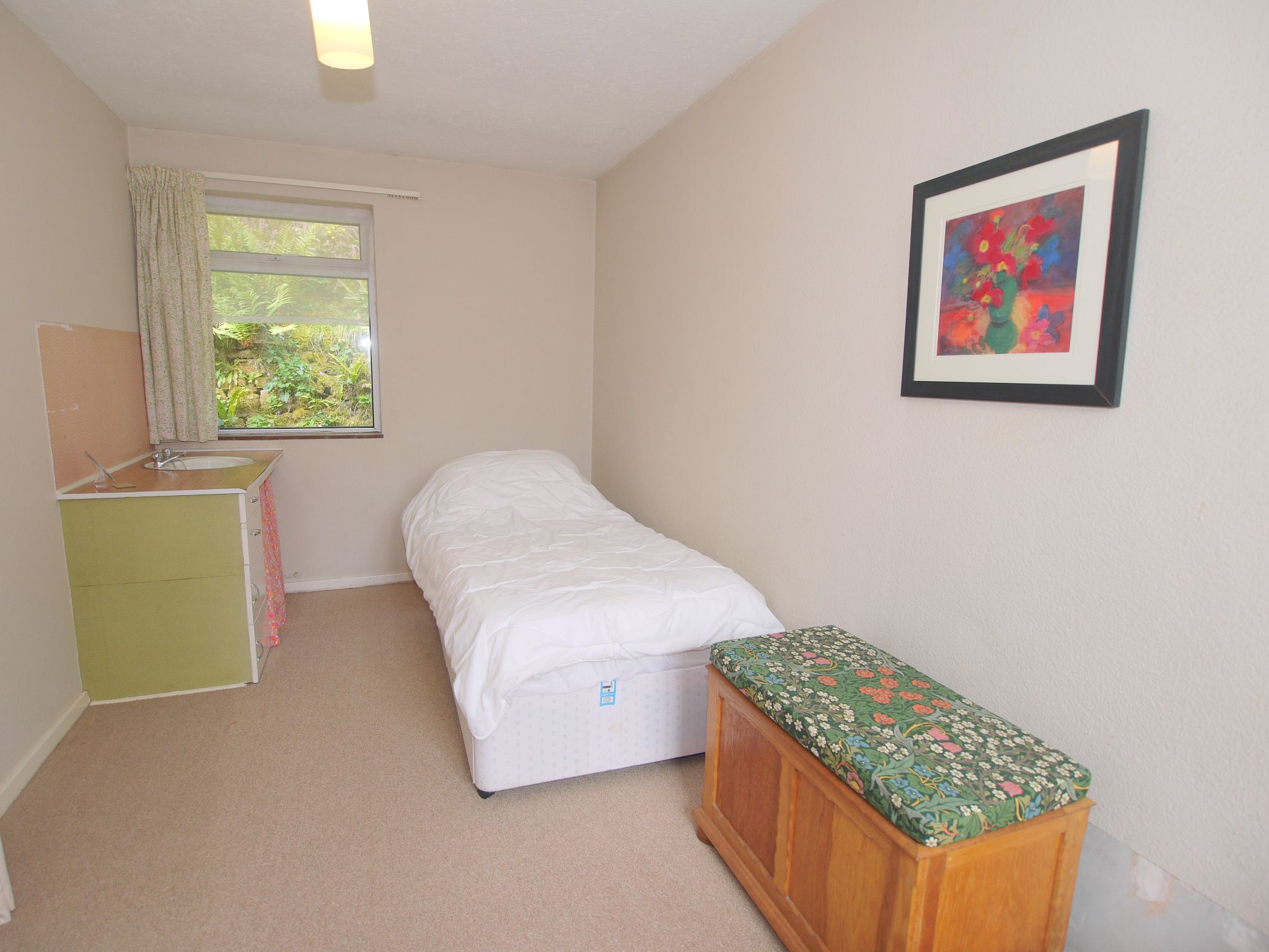3 bedroom detached bungalow Sold in Sevenoaks - Photograph 11