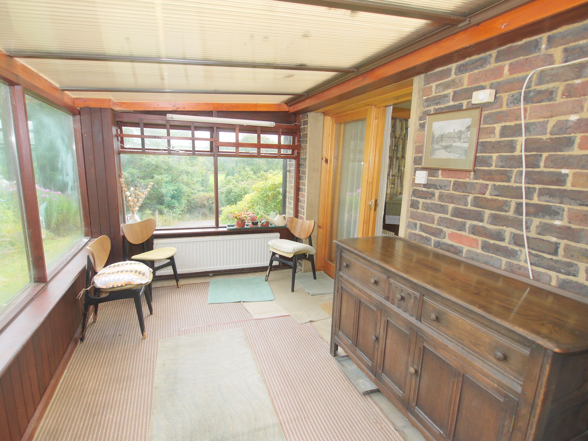 3 bedroom detached bungalow Sold in Sevenoaks - Photograph 8