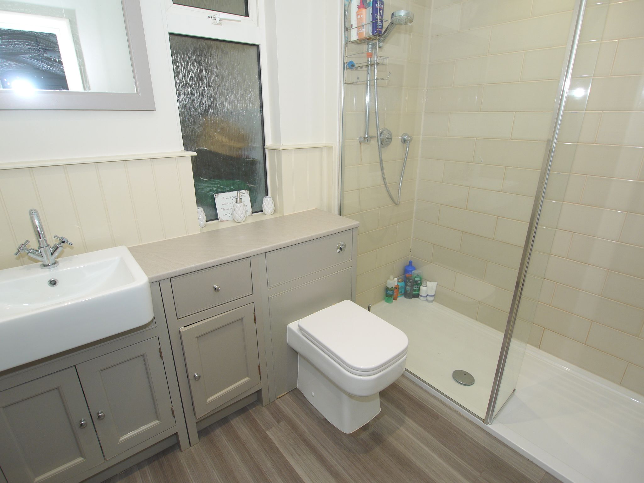 4 bedroom detached house Sold in Sevenoaks - Photograph 9