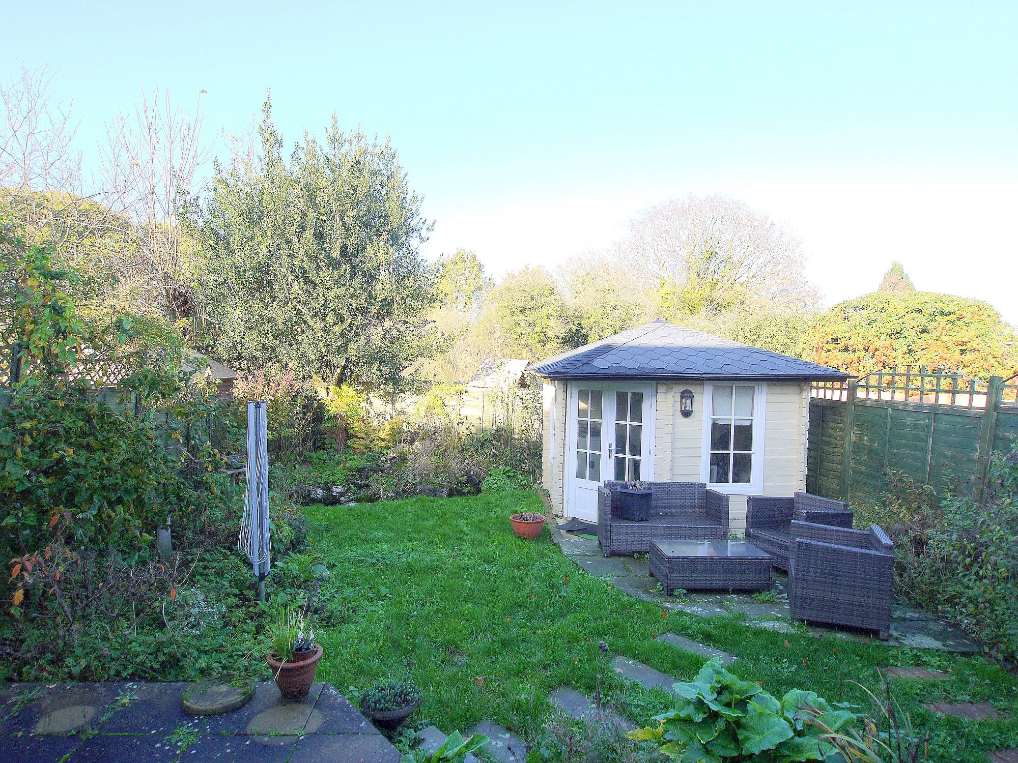 3 bedroom semi-detached house Sold in Sevenoaks - Photograph 11