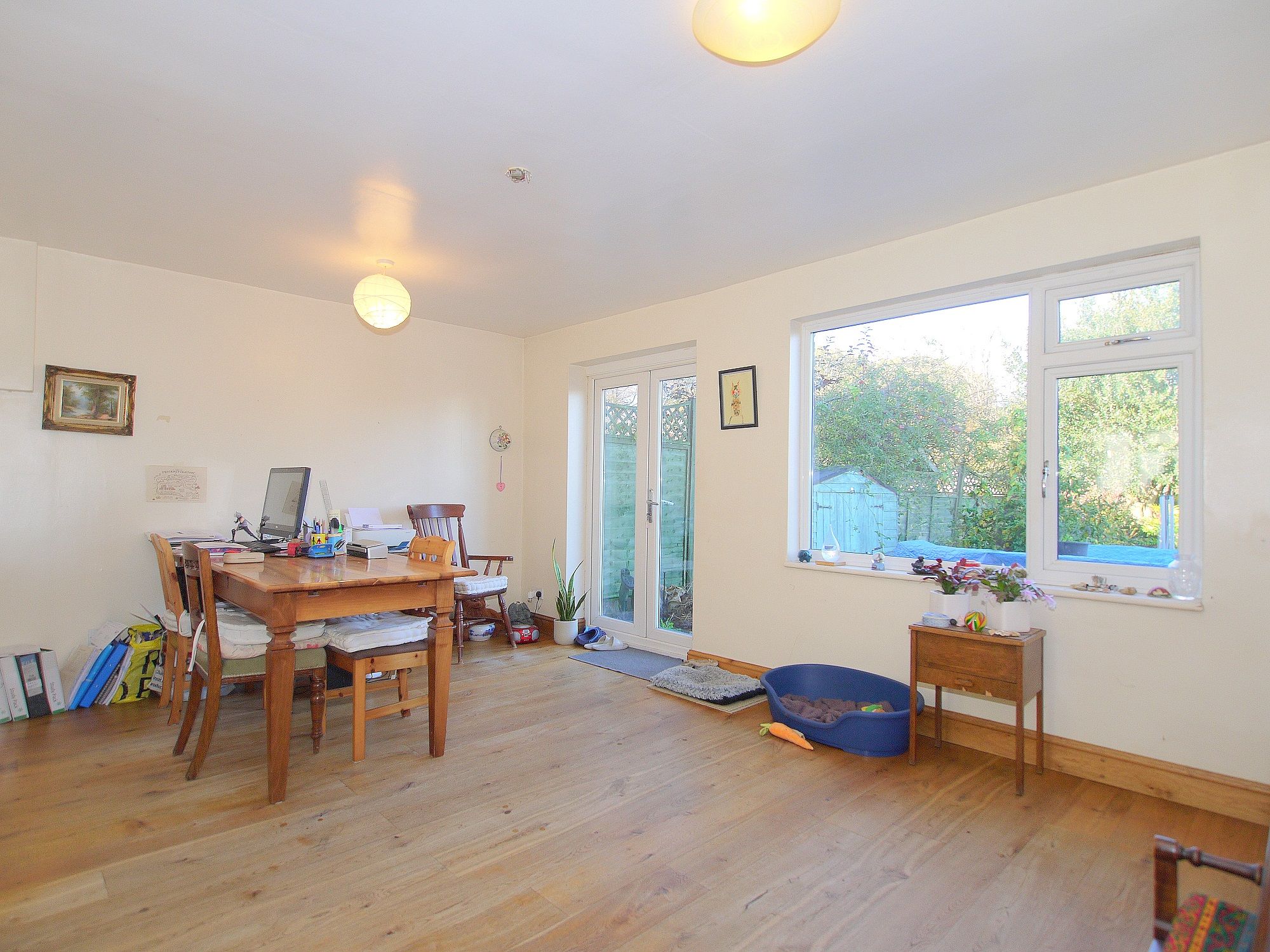 3 bedroom semi-detached house Sold in Sevenoaks - Photograph 3