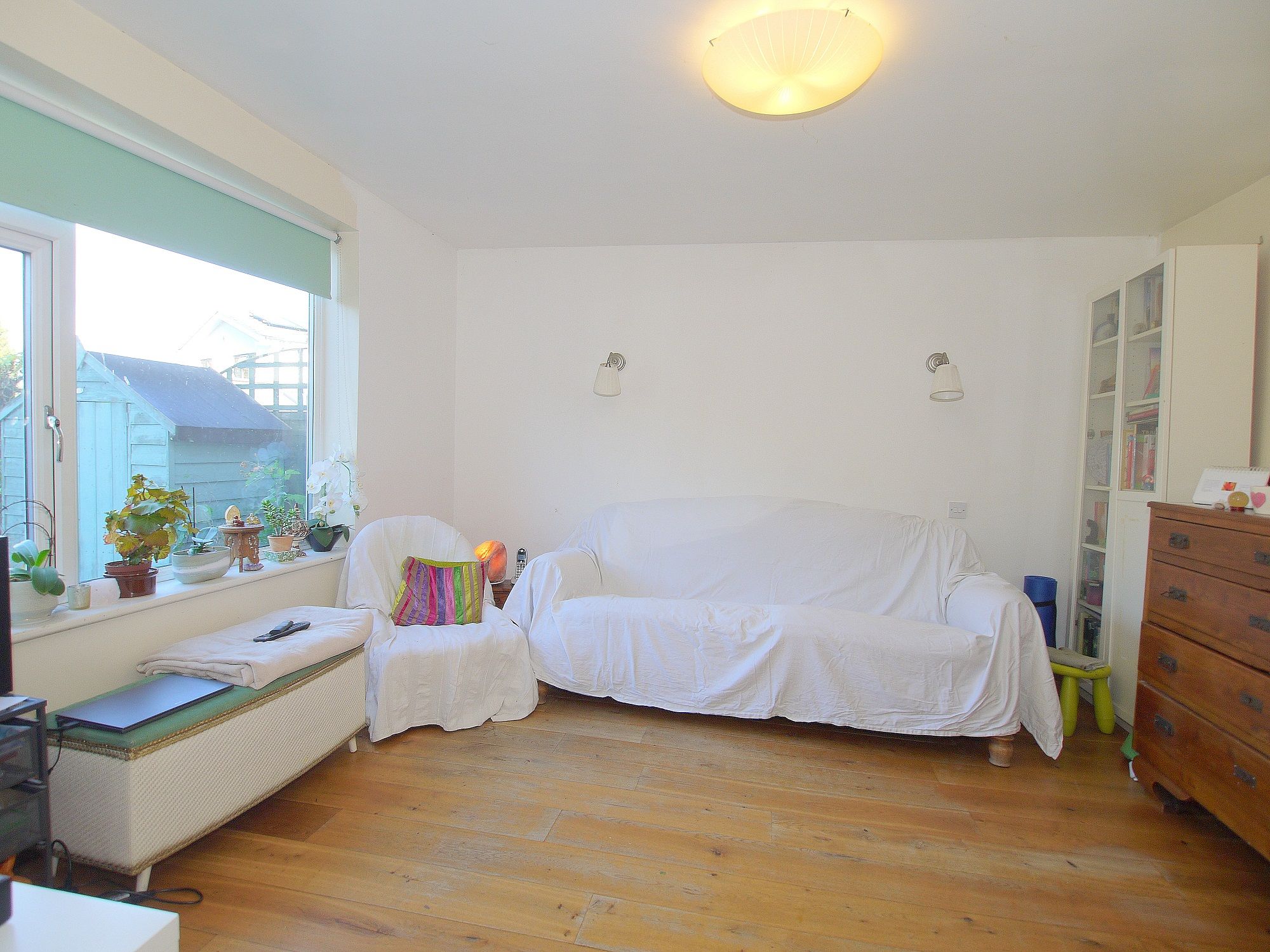 3 bedroom semi-detached house Sold in Sevenoaks - Photograph 6
