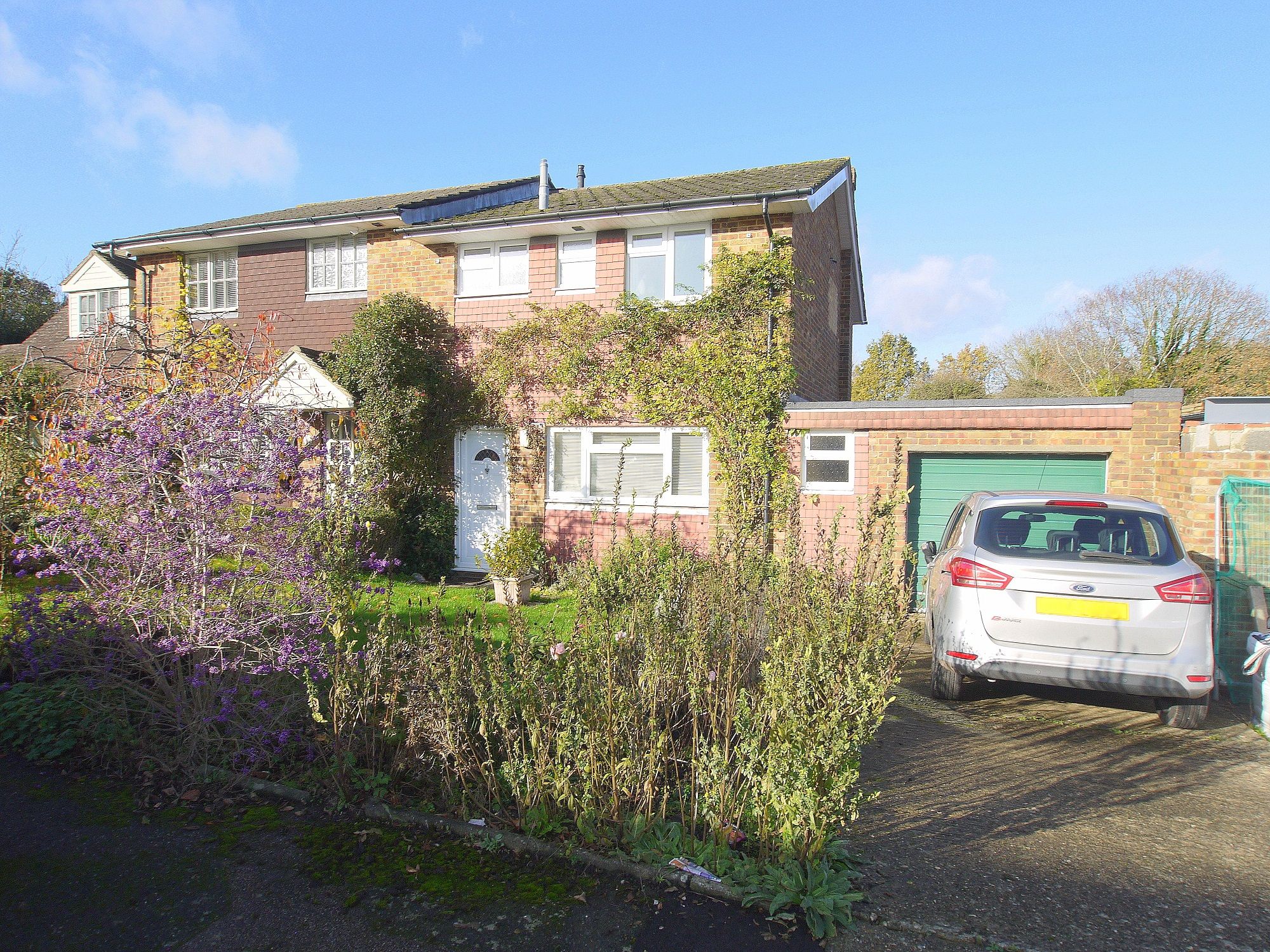 3 bedroom semi-detached house Sold in Sevenoaks - Photograph 1