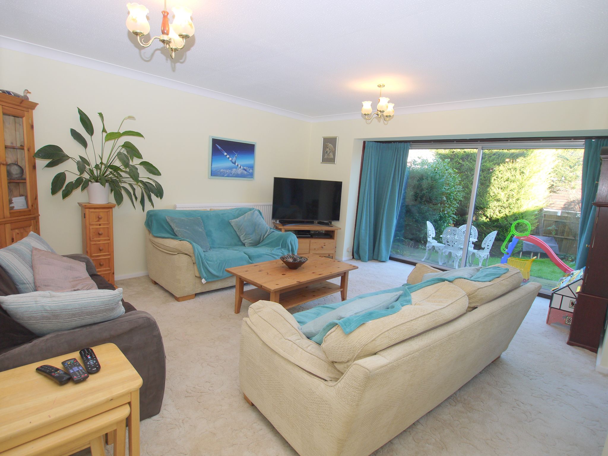 4 bedroom detached house Sold in Sevenoaks - Photograph 9