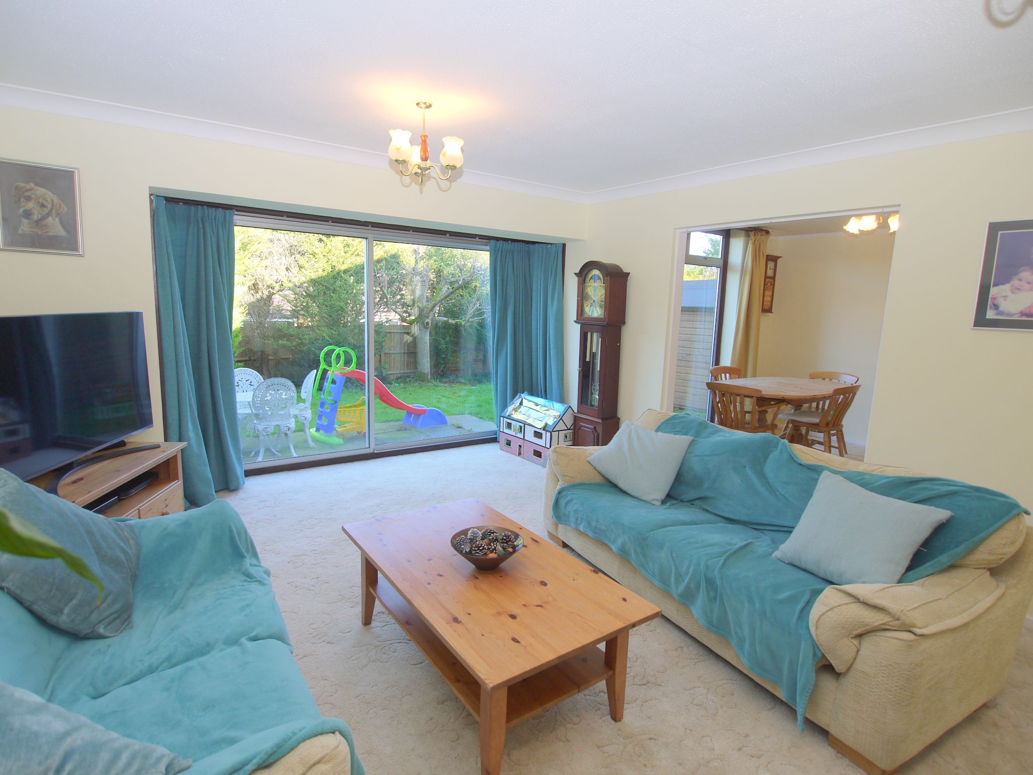 4 bedroom detached house Sold in Sevenoaks - Photograph 8