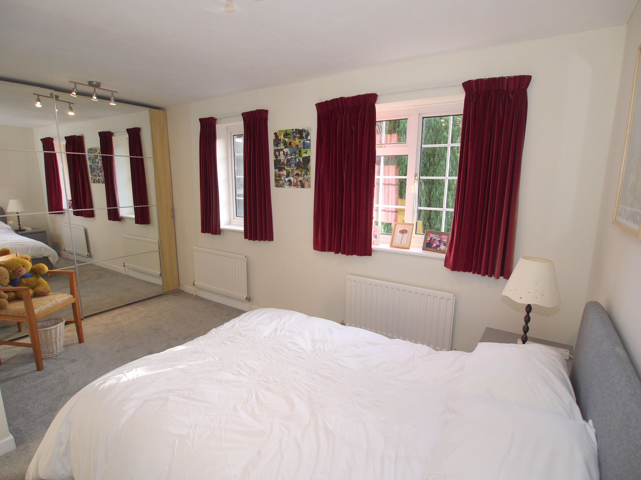 4 bedroom detached house Sold in Sevenoaks - Photograph 15