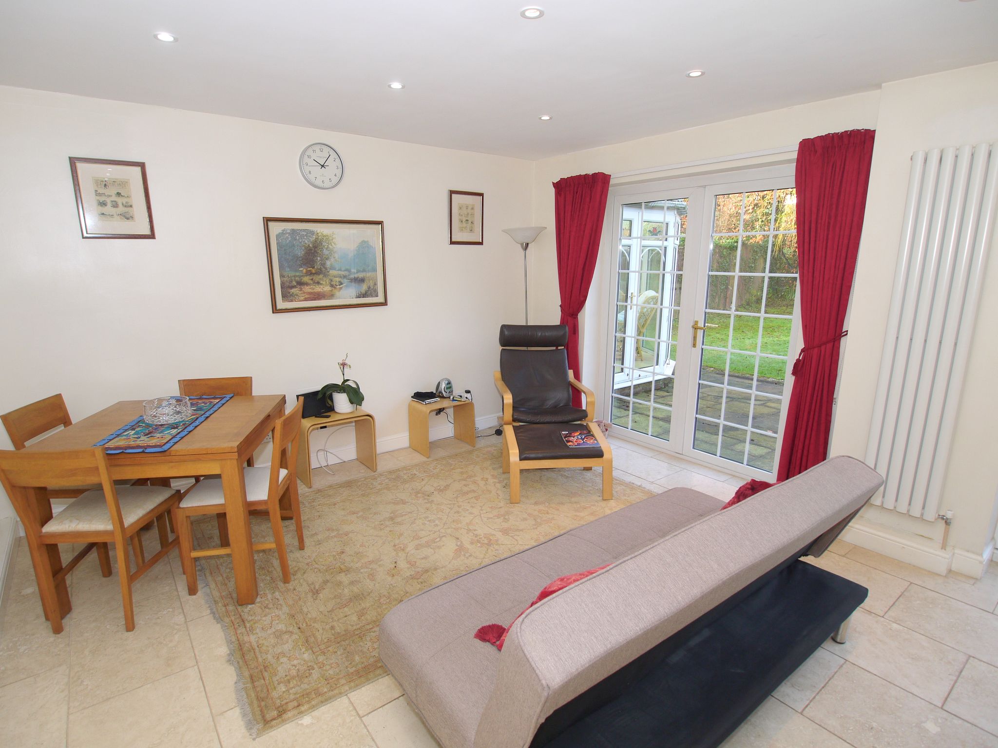 4 bedroom detached house Sold in Sevenoaks - Photograph 4