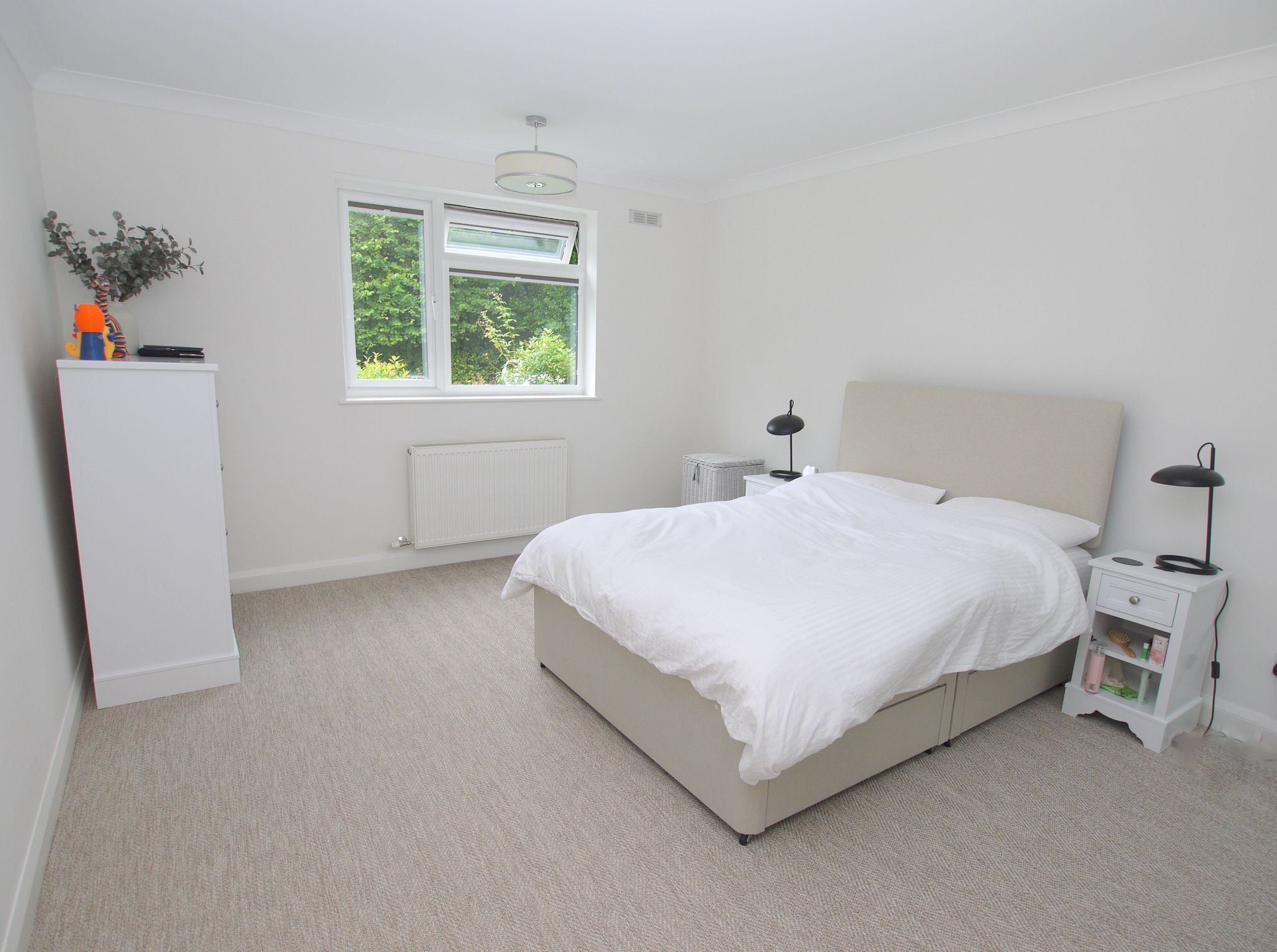 2 bedroom apartment SSTC in Sevenoaks - Photograph 4