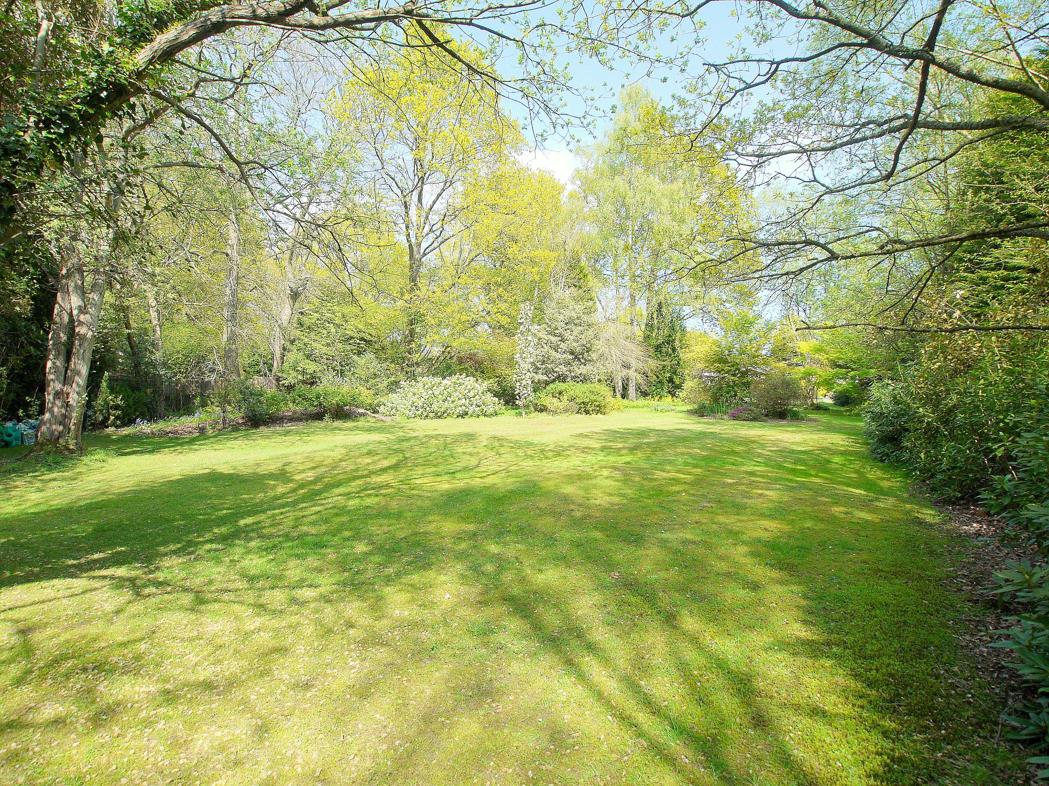 4 bedroom detached house Sold in Sevenoaks - Photograph 10