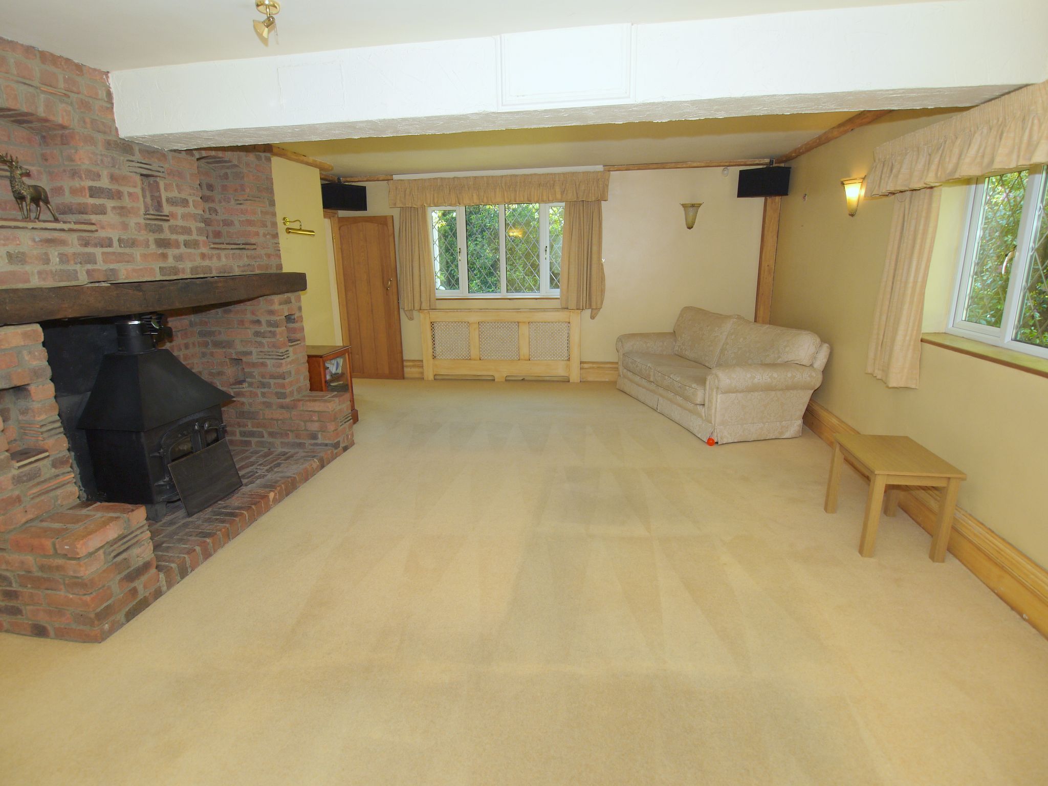 5 bedroom detached house Sold in Sevenoaks - Photograph 3