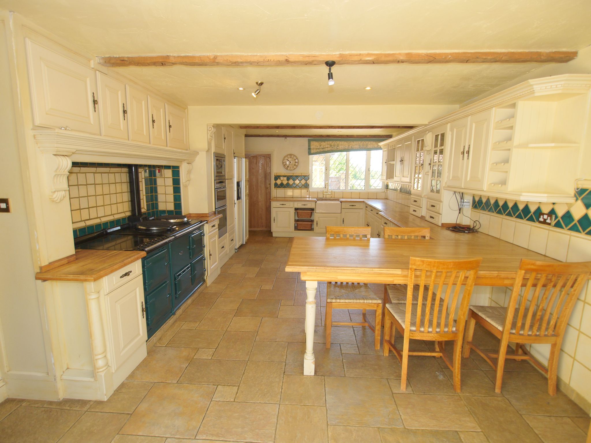 5 bedroom detached house Sold in Sevenoaks - Photograph 2