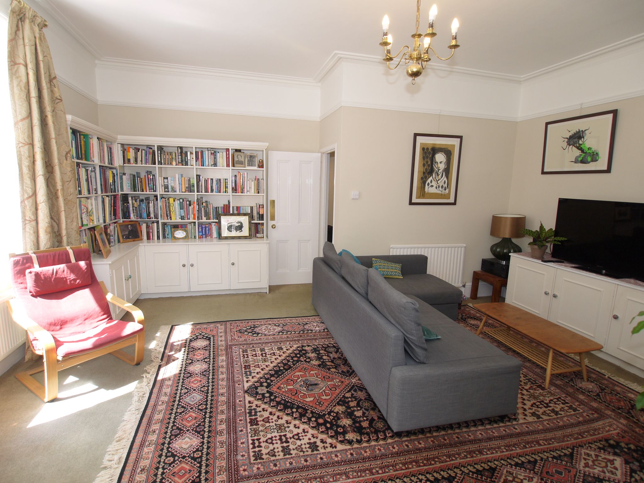 2 bedroom apartment For Sale in Sevenoaks - Photograph 6