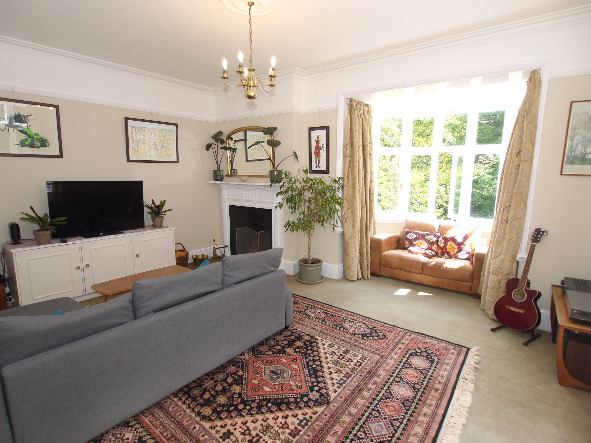 2 bedroom apartment For Sale in Sevenoaks - Photograph 5