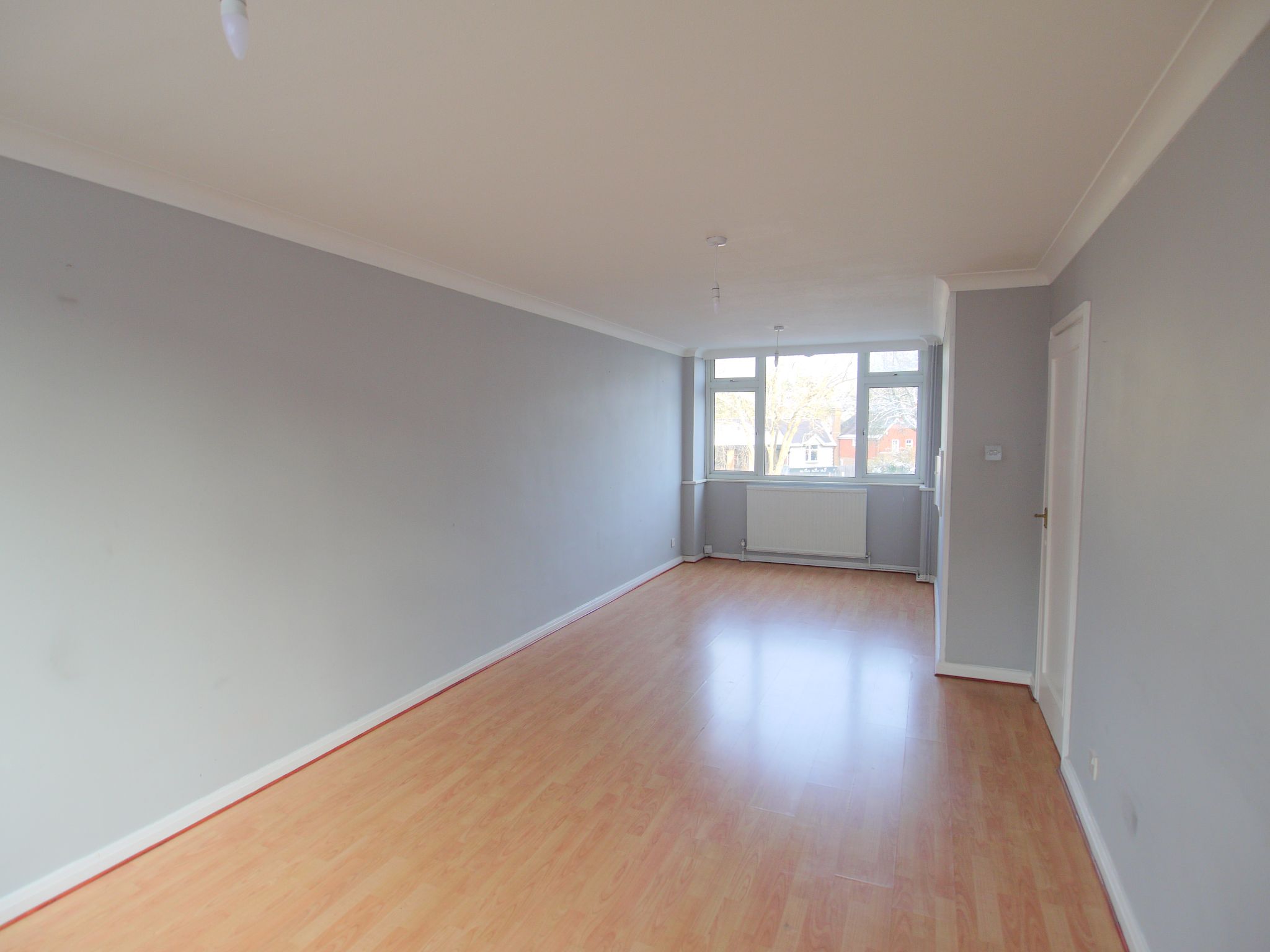 3 bedroom apartment Sold in Sevenoaks - Photograph 8