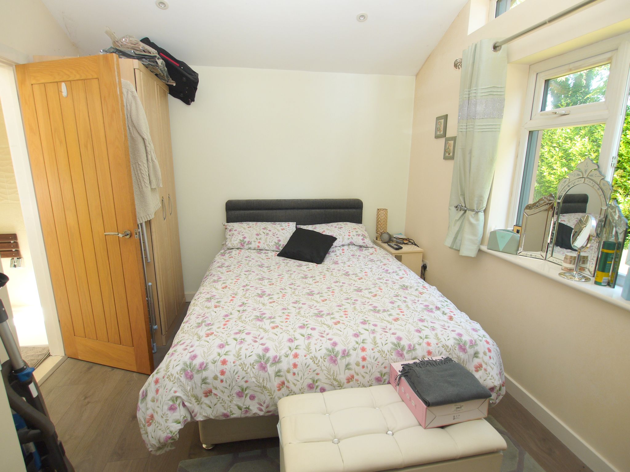 5 bedroom semi-detached house For Sale in Sevenoaks - Photograph 11