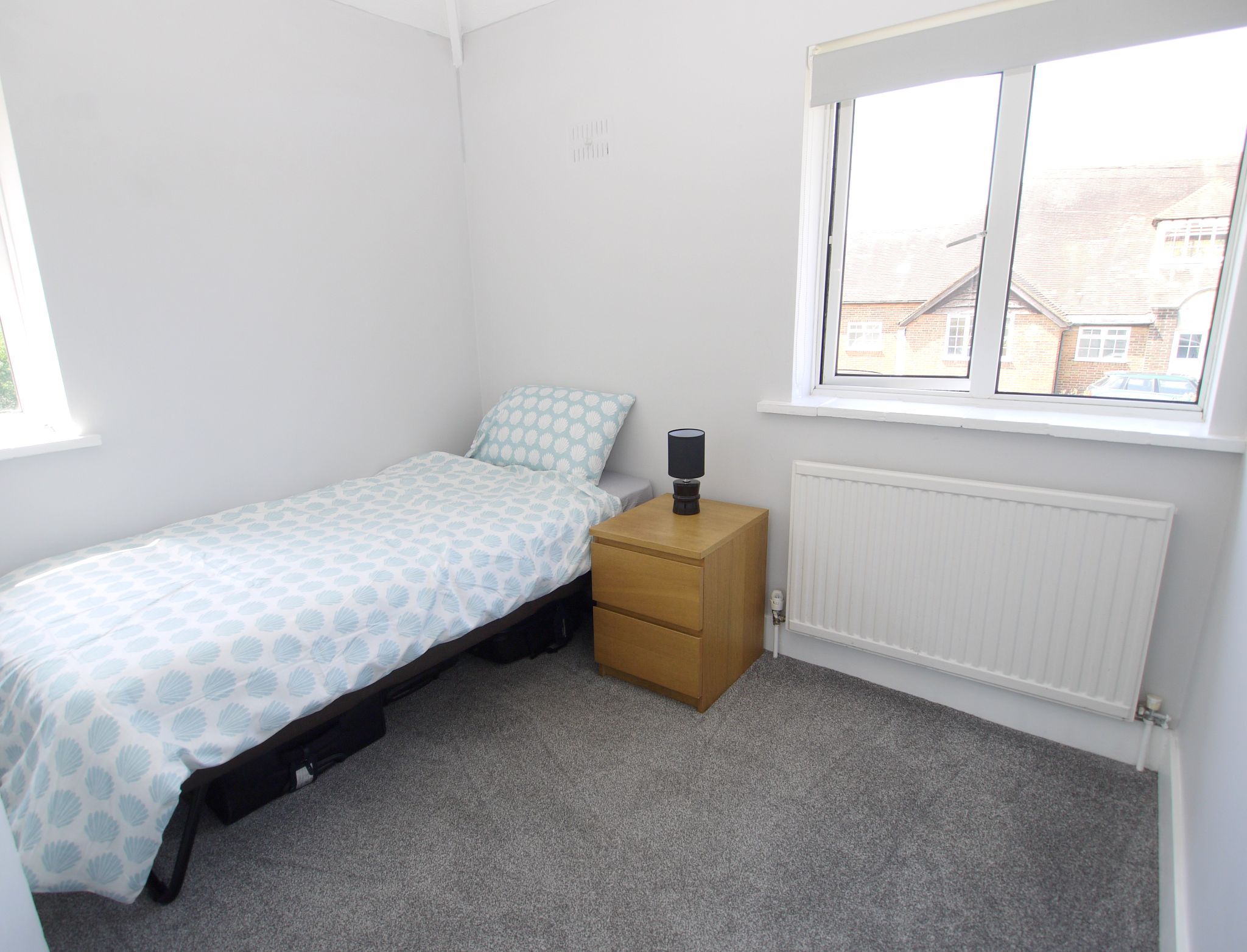 3 bedroom semi-detached house For Sale in Sevenoaks - Photograph 7