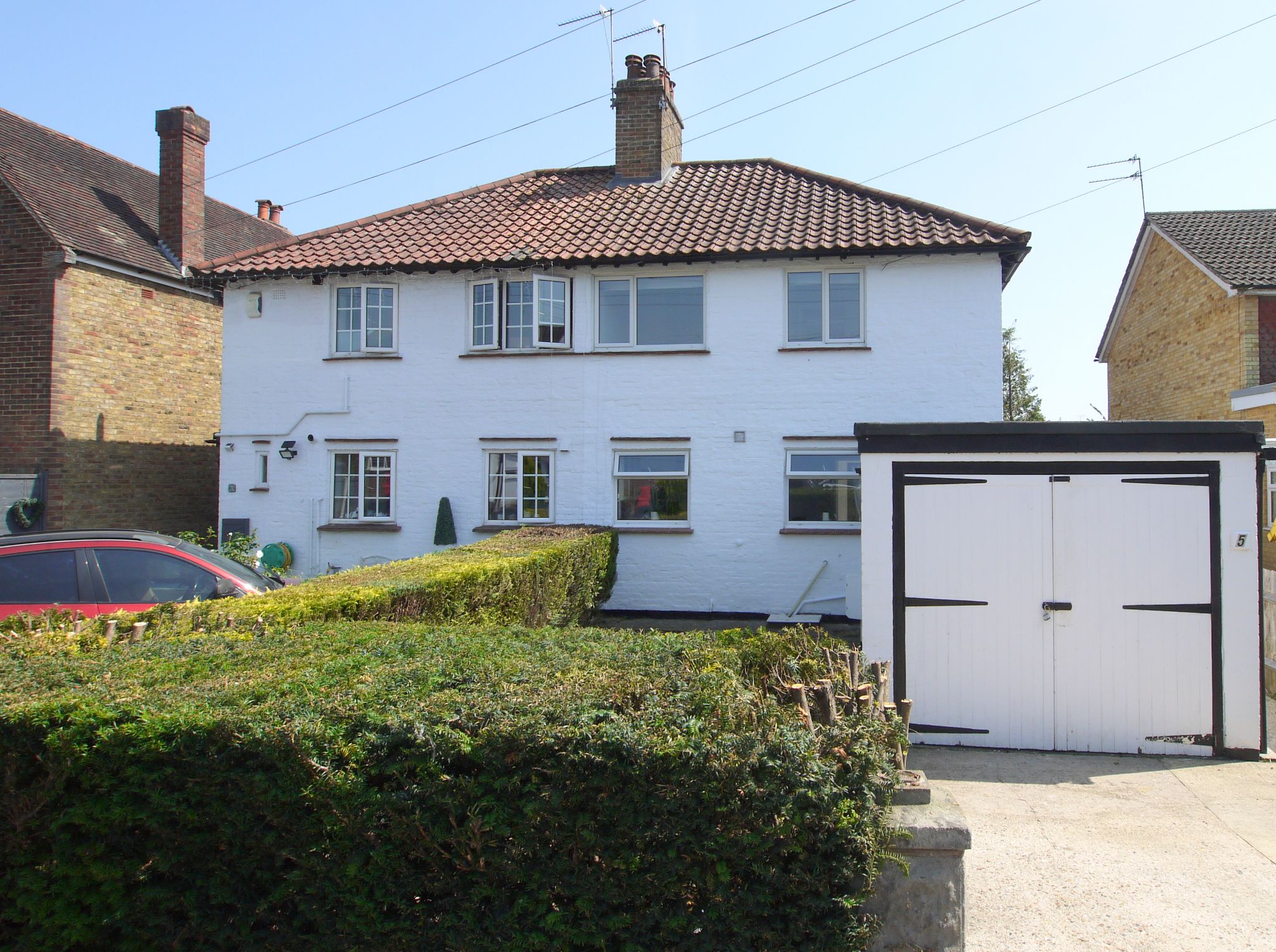 3 bedroom semi-detached house For Sale in Sevenoaks - Photograph 1