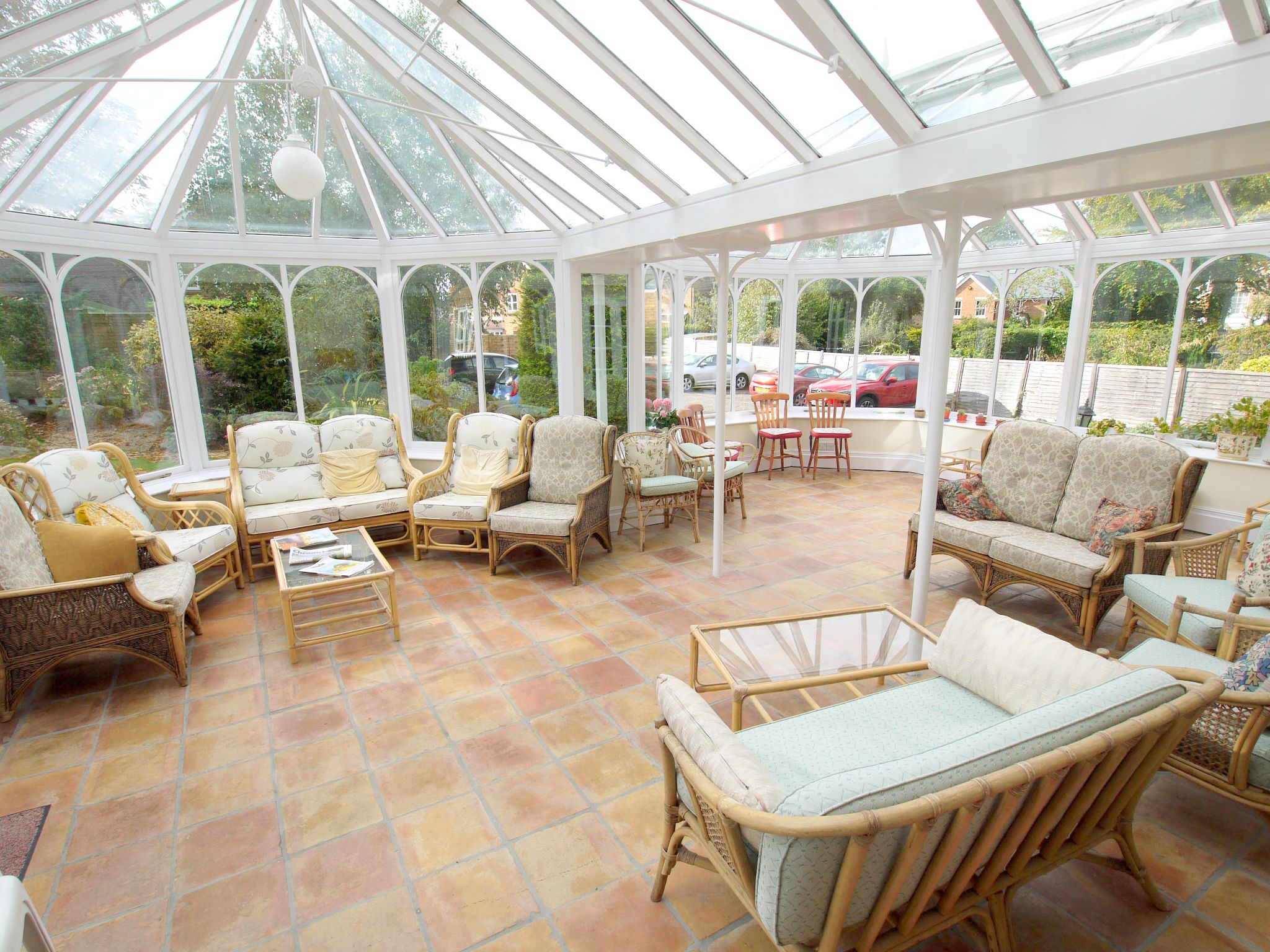 1 bedroom apartment Sold in Sevenoaks - Photograph 8