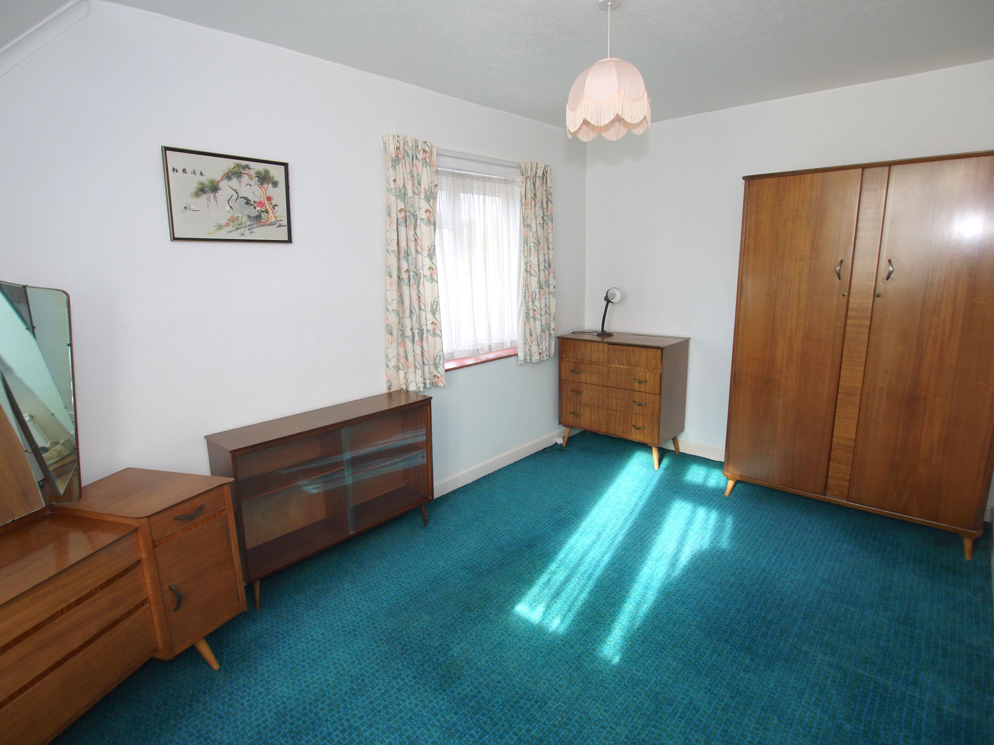 4 bedroom detached house Sold in Sevenoaks - Photograph 7