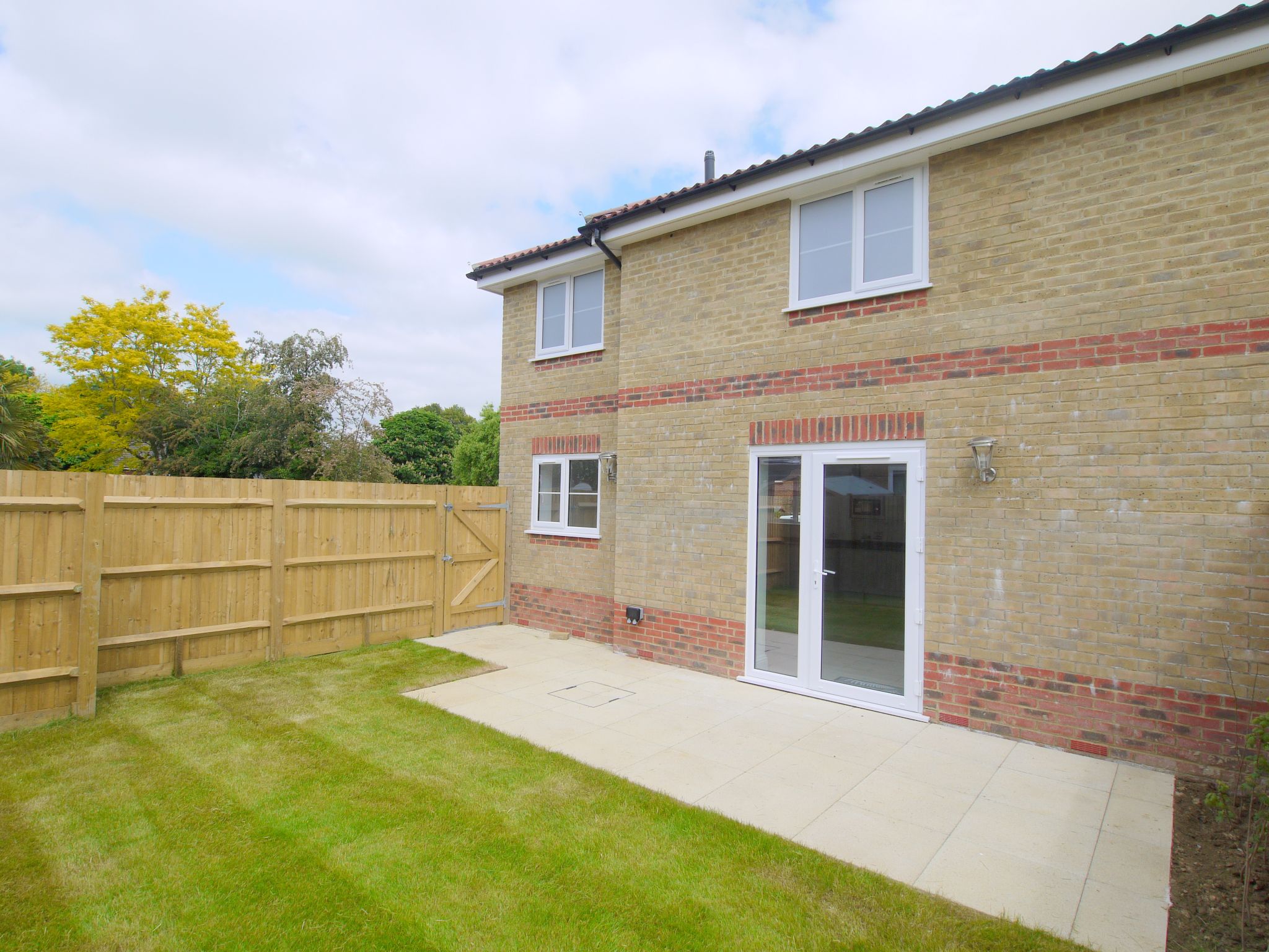 3 bedroom semi-detached house For Sale in Sevenoaks - Photograph 6