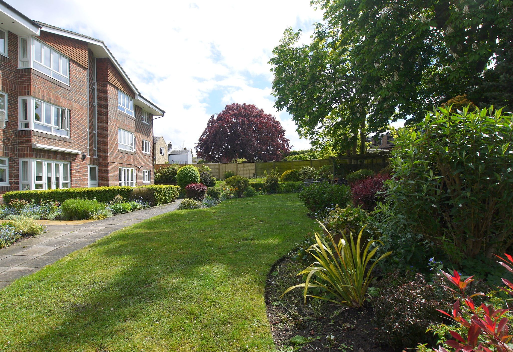 2 bedroom apartment Sold in Sevenoaks - Photograph 7