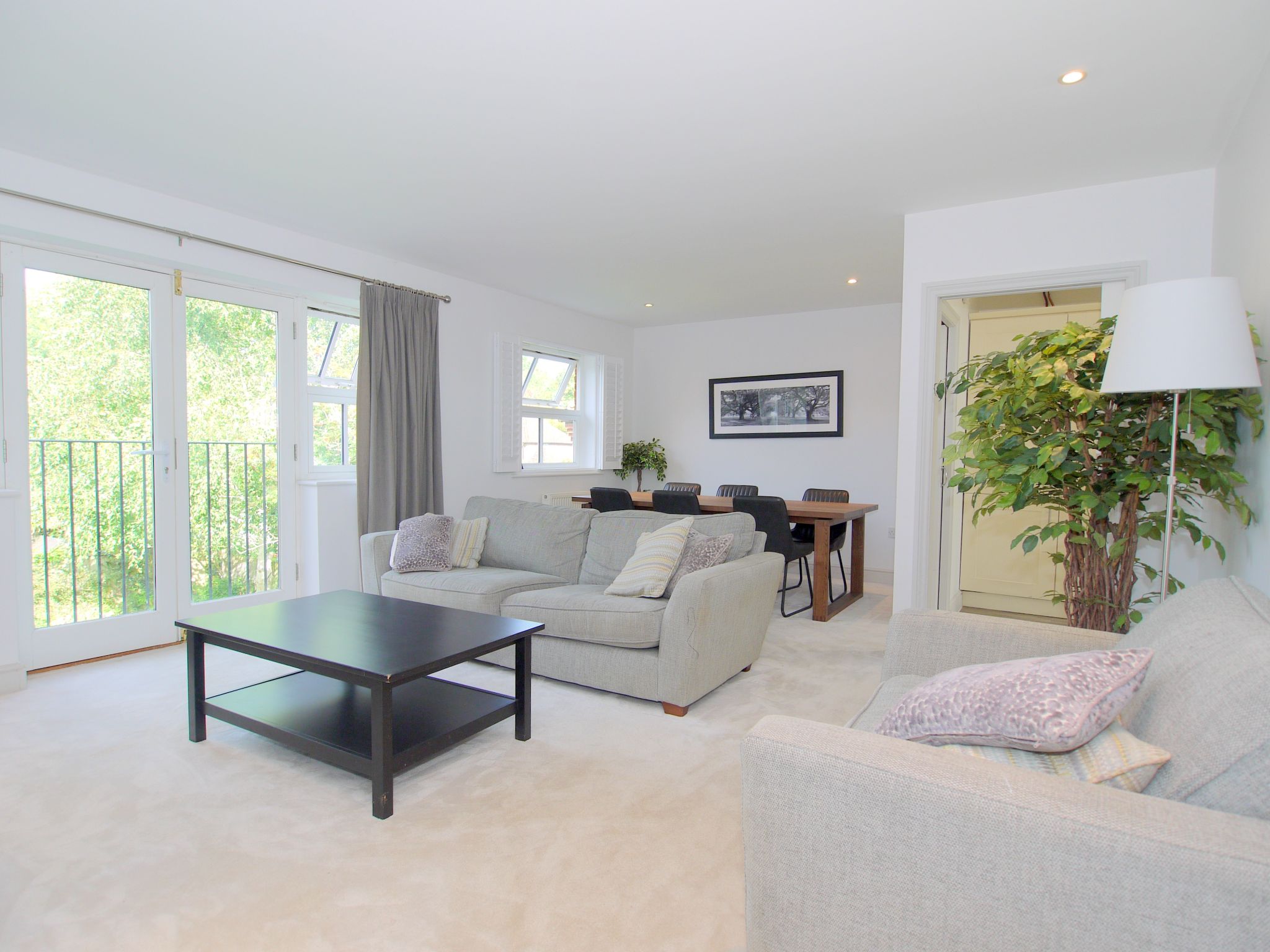 2 bedroom apartment Let in Sevenoaks - Photograph 2