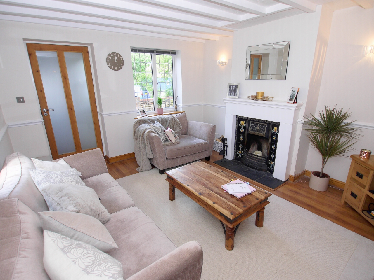 2 bedroom end terraced house To Let in Sevenoaks - Property photograph